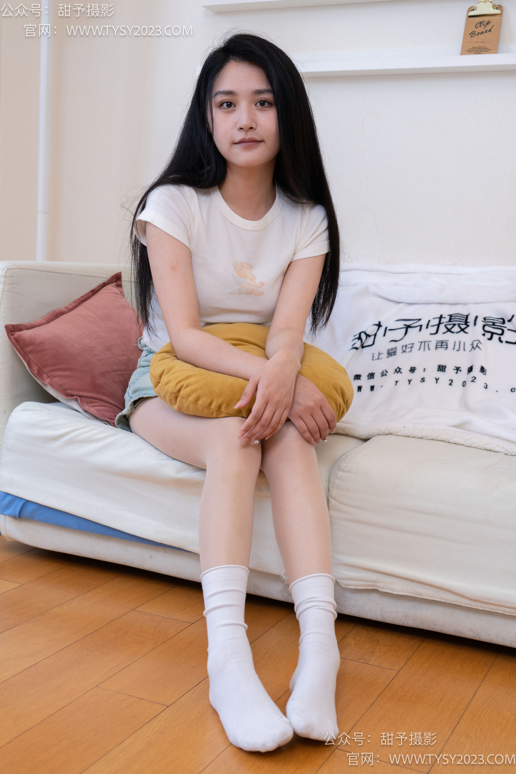 甜予摄影 No.096 澜澜 -板鞋、白棉袜、肉丝（脚尖加固款）/(130P)