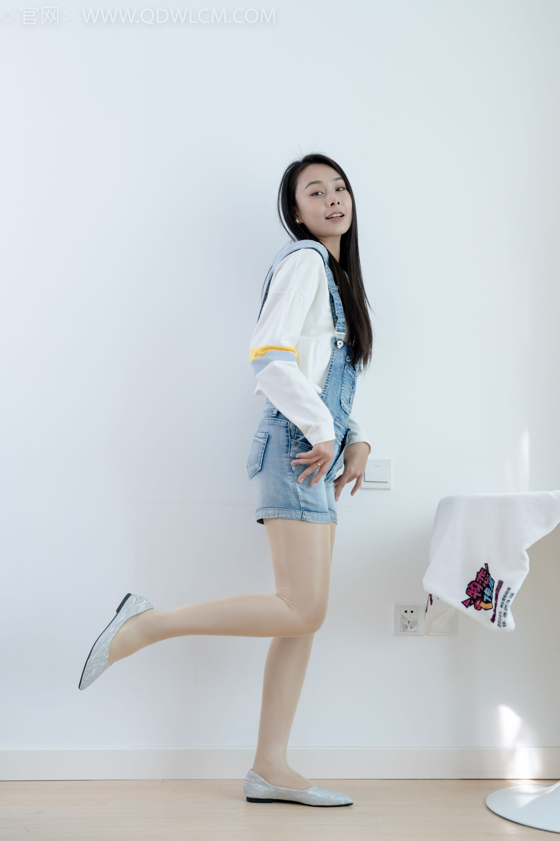 物恋传媒 No.2173 兰兰 -初秋的街头/(165P)