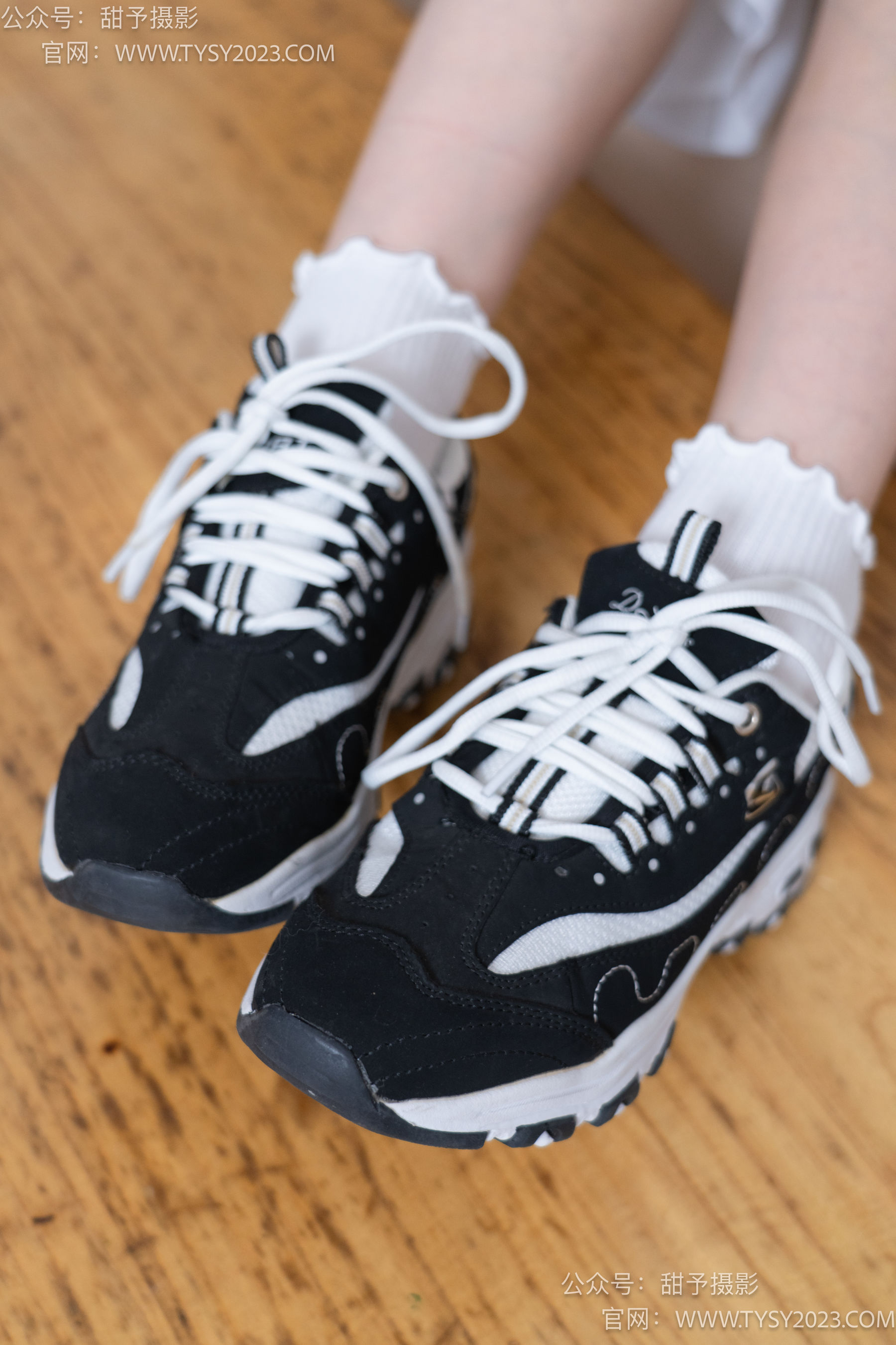 甜予摄影 No.083 璇璇 -运动鞋、白棉袜、裸足/(133P)