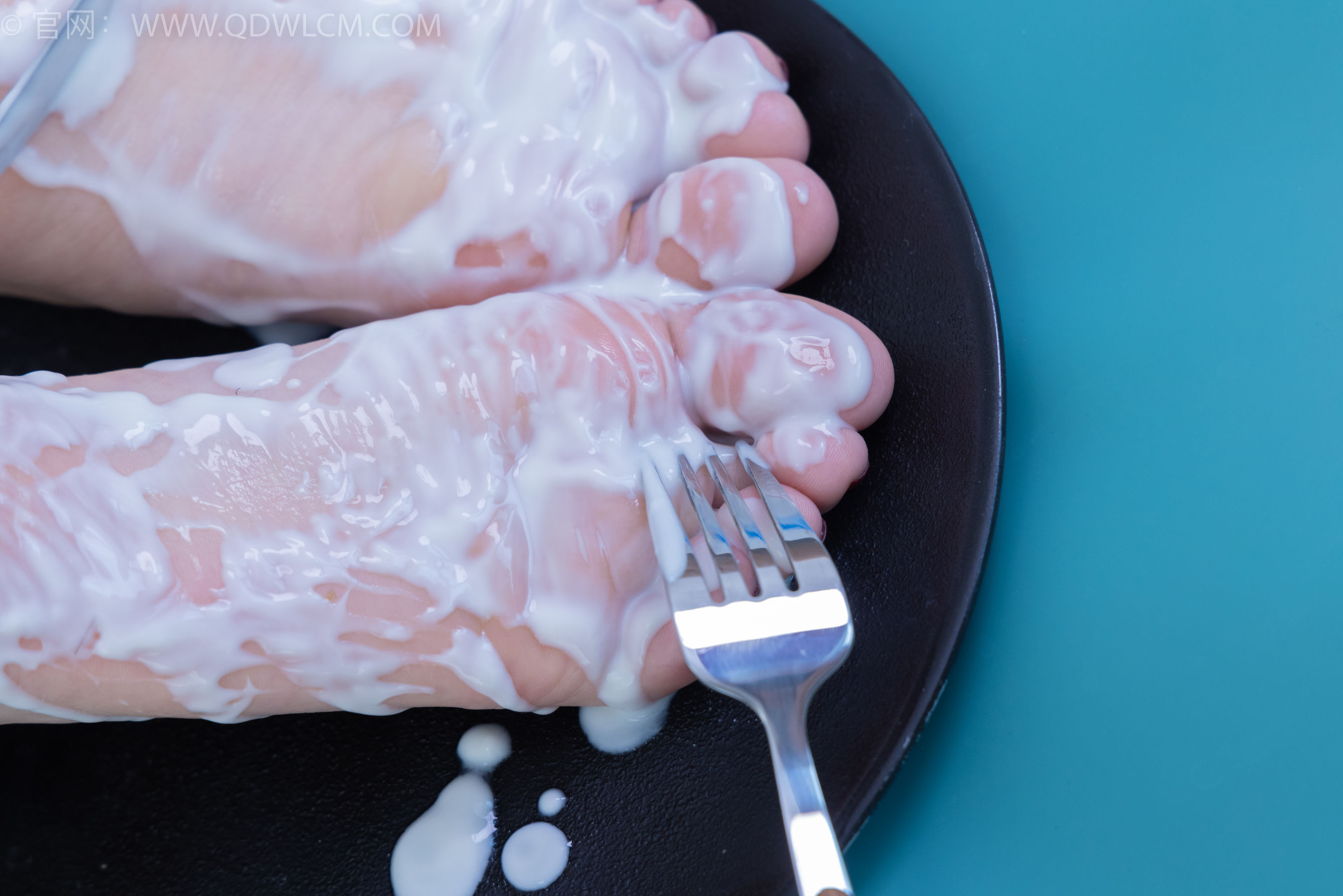 物恋传媒 No.2176 闪闪 -牵你的手/(180P)