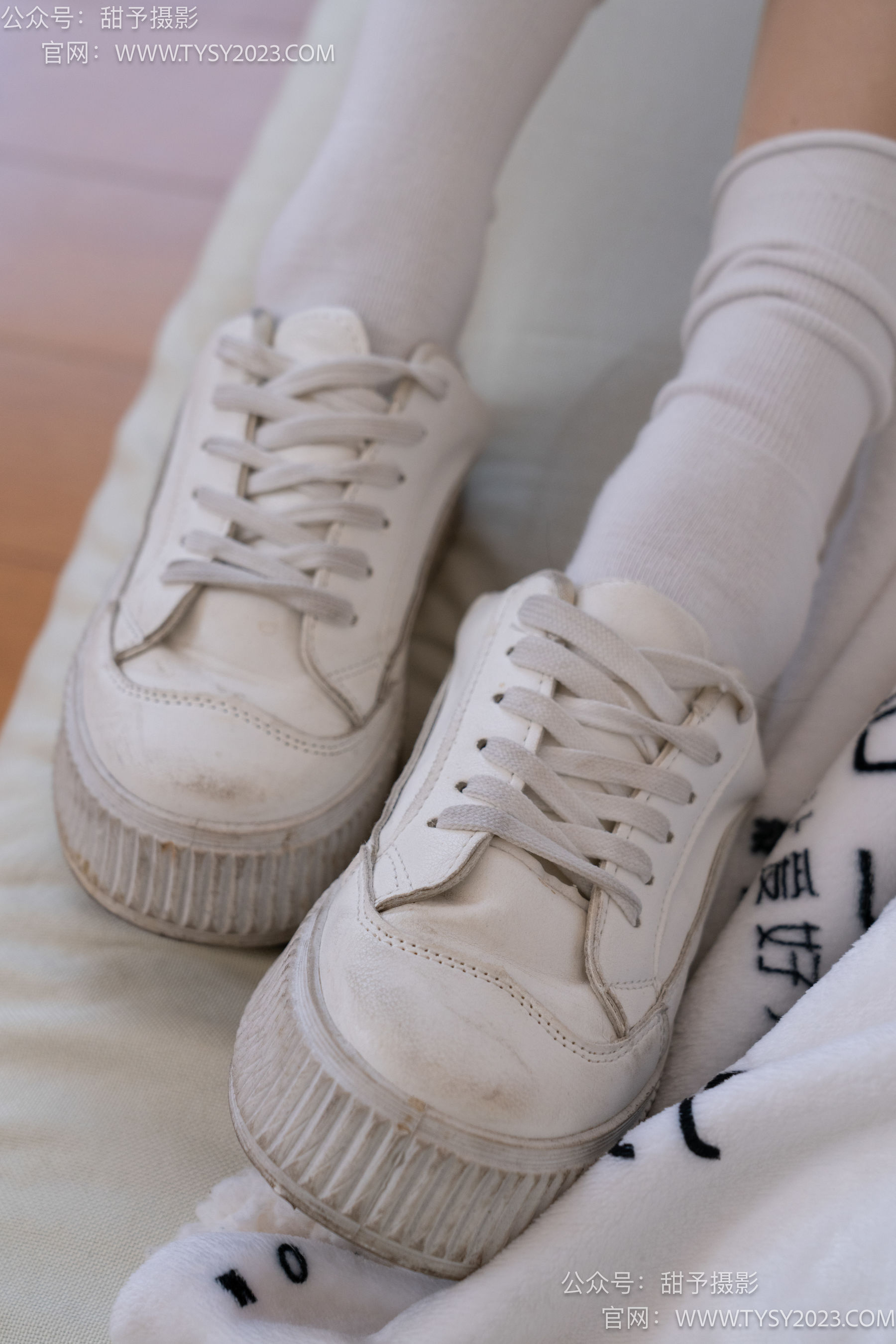 甜予摄影 No.096 澜澜 -板鞋、白棉袜、肉丝（脚尖加固款）/(130P)