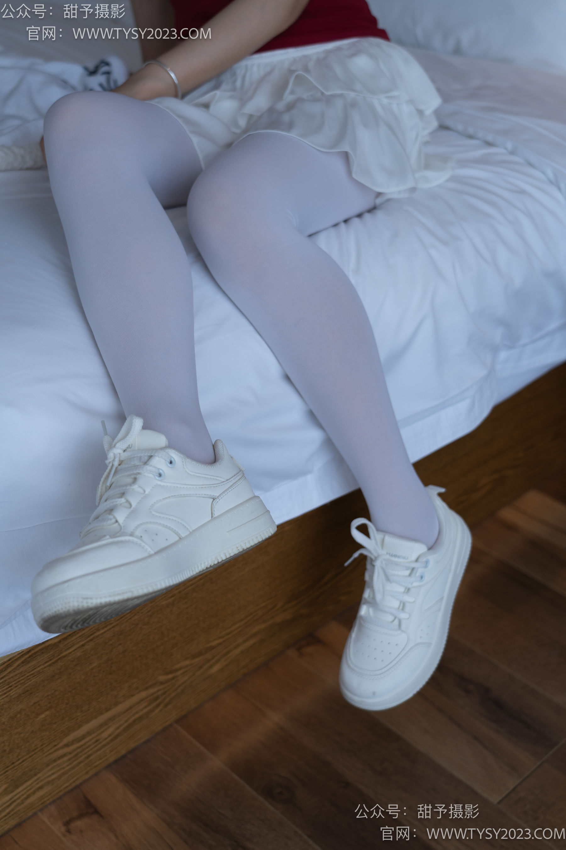 甜予摄影 No.089 璇璇 -板鞋、厚白丝/(136P)