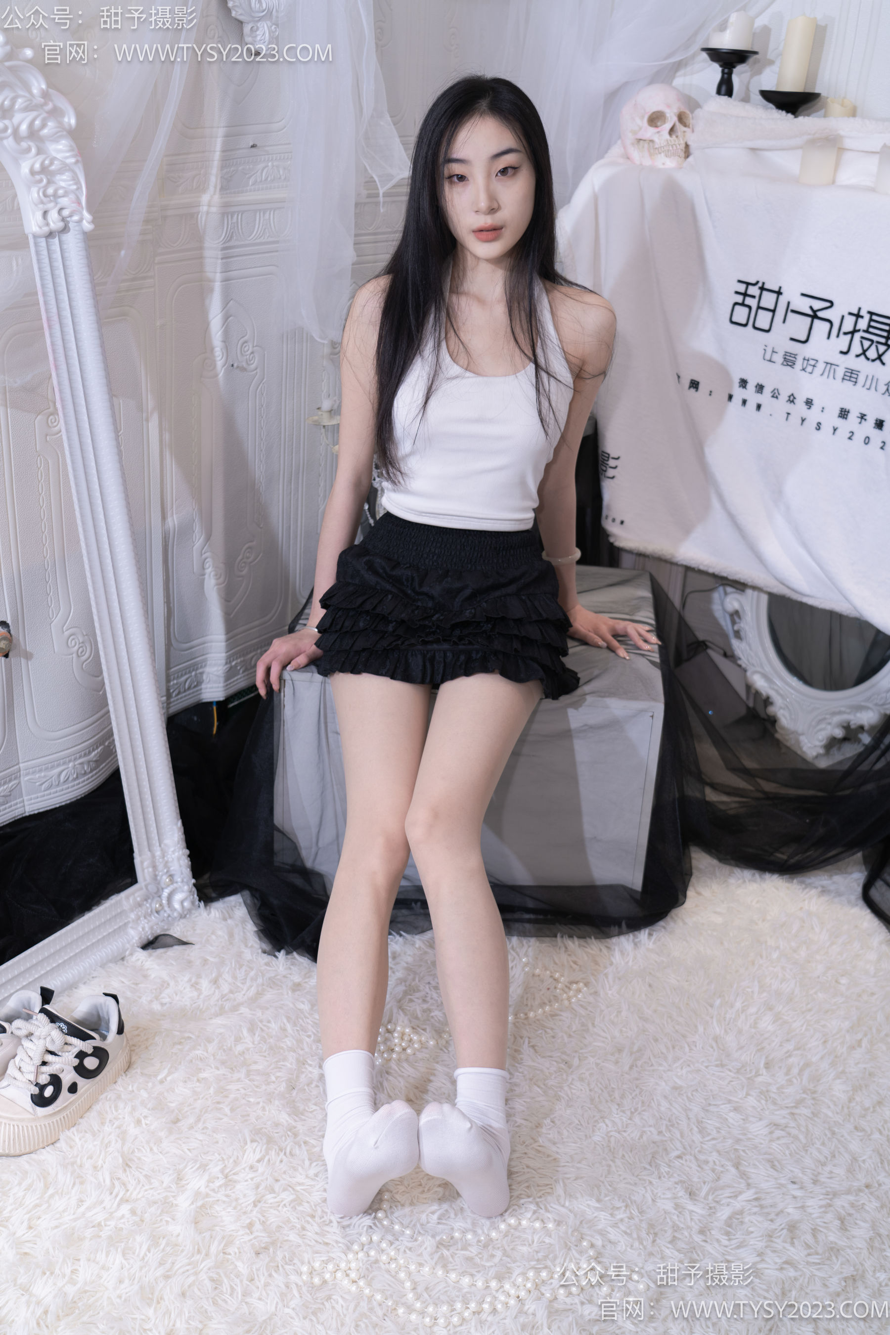 甜予摄影 No.076 小狸 -帆布鞋、白棉袜、肉丝（脚尖加固款）/(126P)