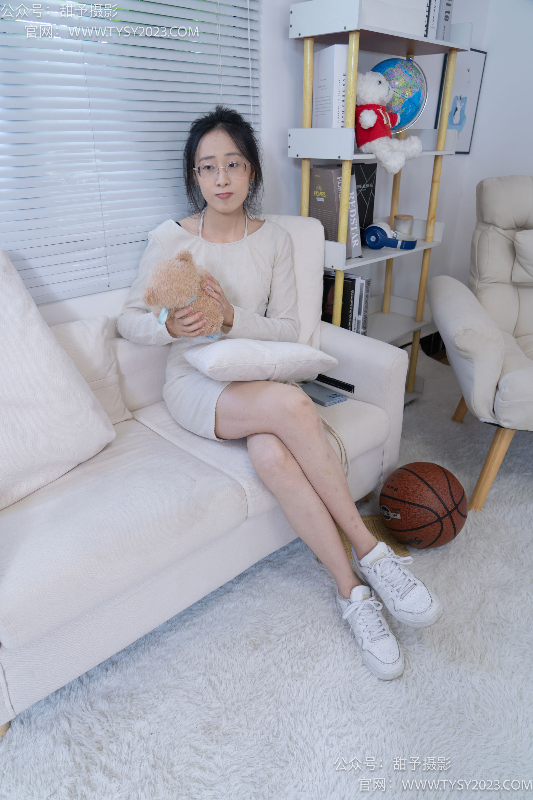 甜予摄影 No.087 静静 -板鞋、白棉袜、裸足/(106P)