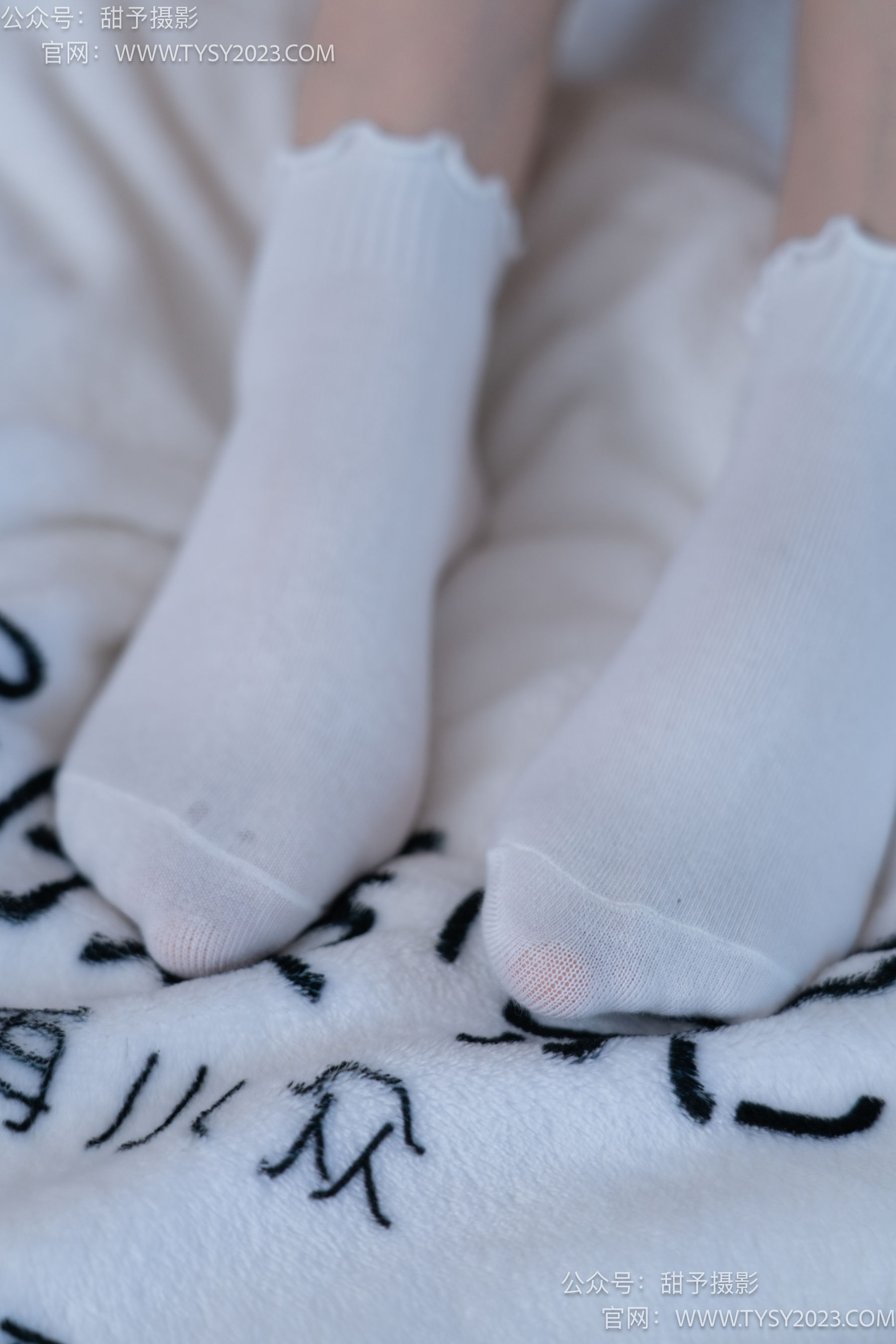 甜予摄影 No.083 璇璇 -运动鞋、白棉袜、裸足/(133P)