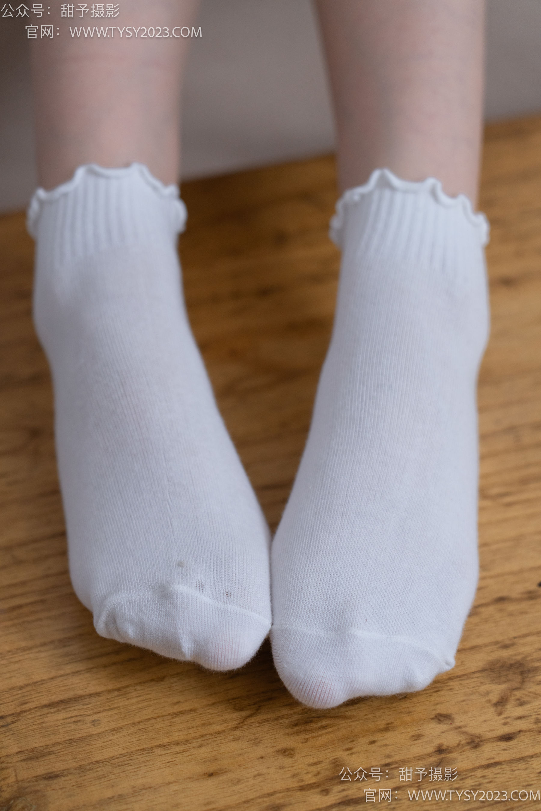 甜予摄影 No.083 璇璇 -运动鞋、白棉袜、裸足/(133P)