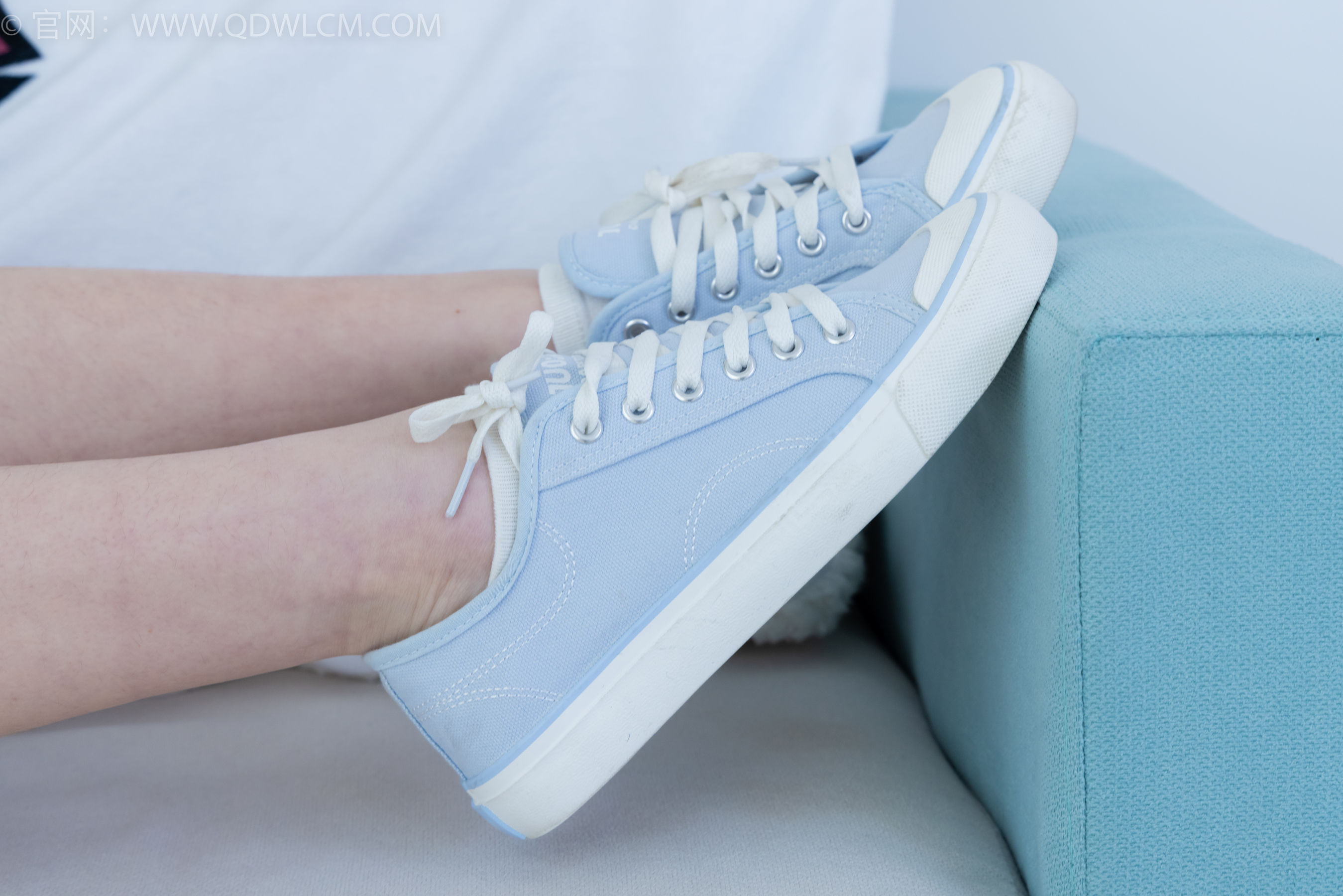 物恋传媒 No.2176 闪闪 -牵你的手/(180P)