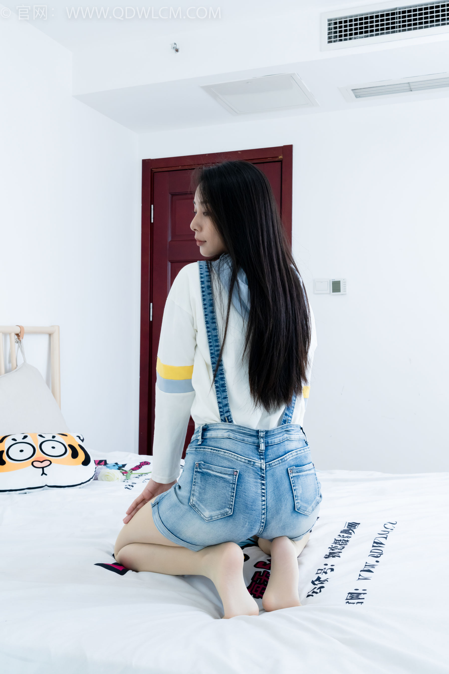 物恋传媒 No.2173 兰兰 -初秋的街头/(165P)