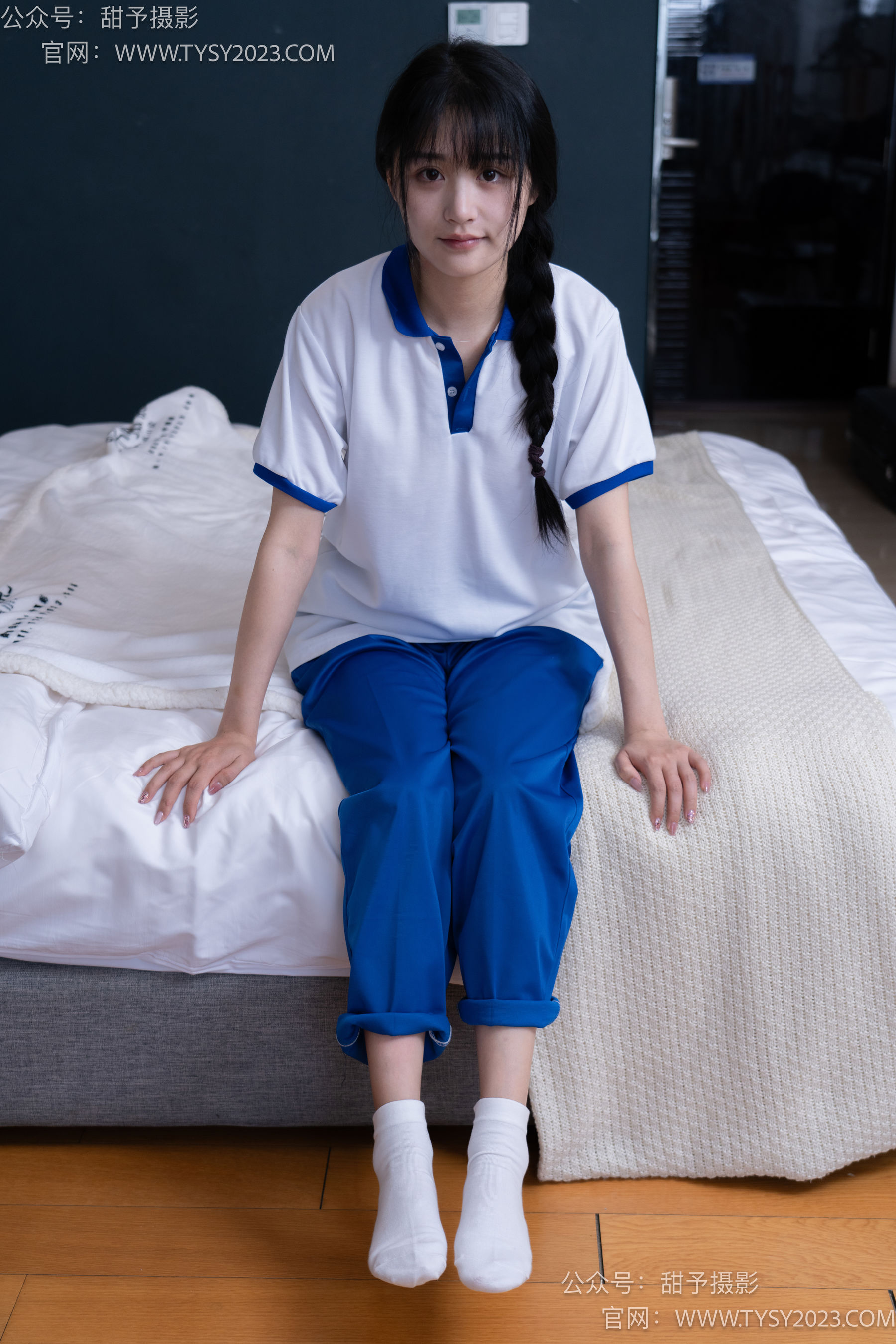 甜予摄影 No.091 澜澜 -校服、白布鞋、板鞋、白棉袜、短肉丝、裸足/(135P)
