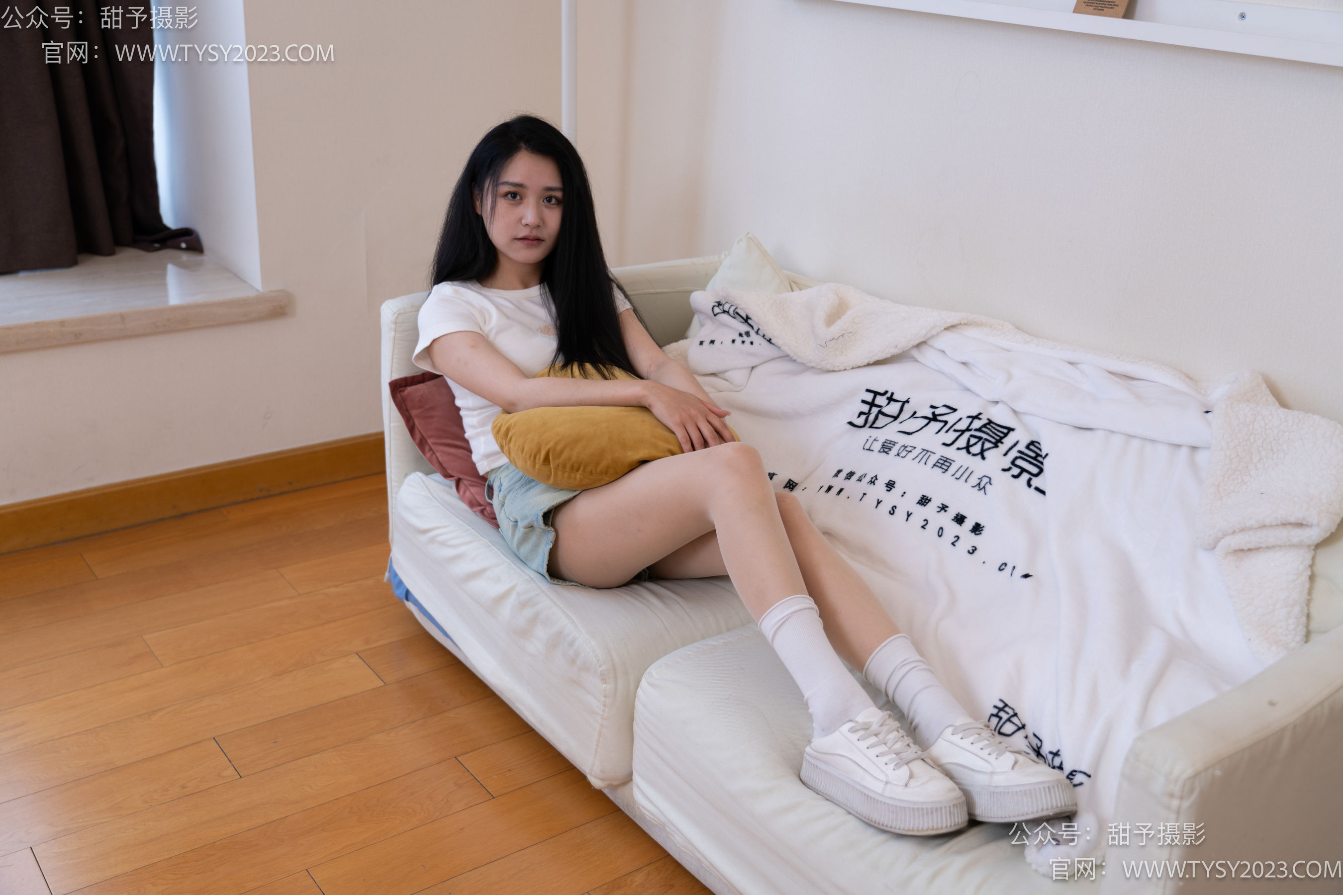 甜予摄影 No.096 澜澜 -板鞋、白棉袜、肉丝（脚尖加固款）/(130P)