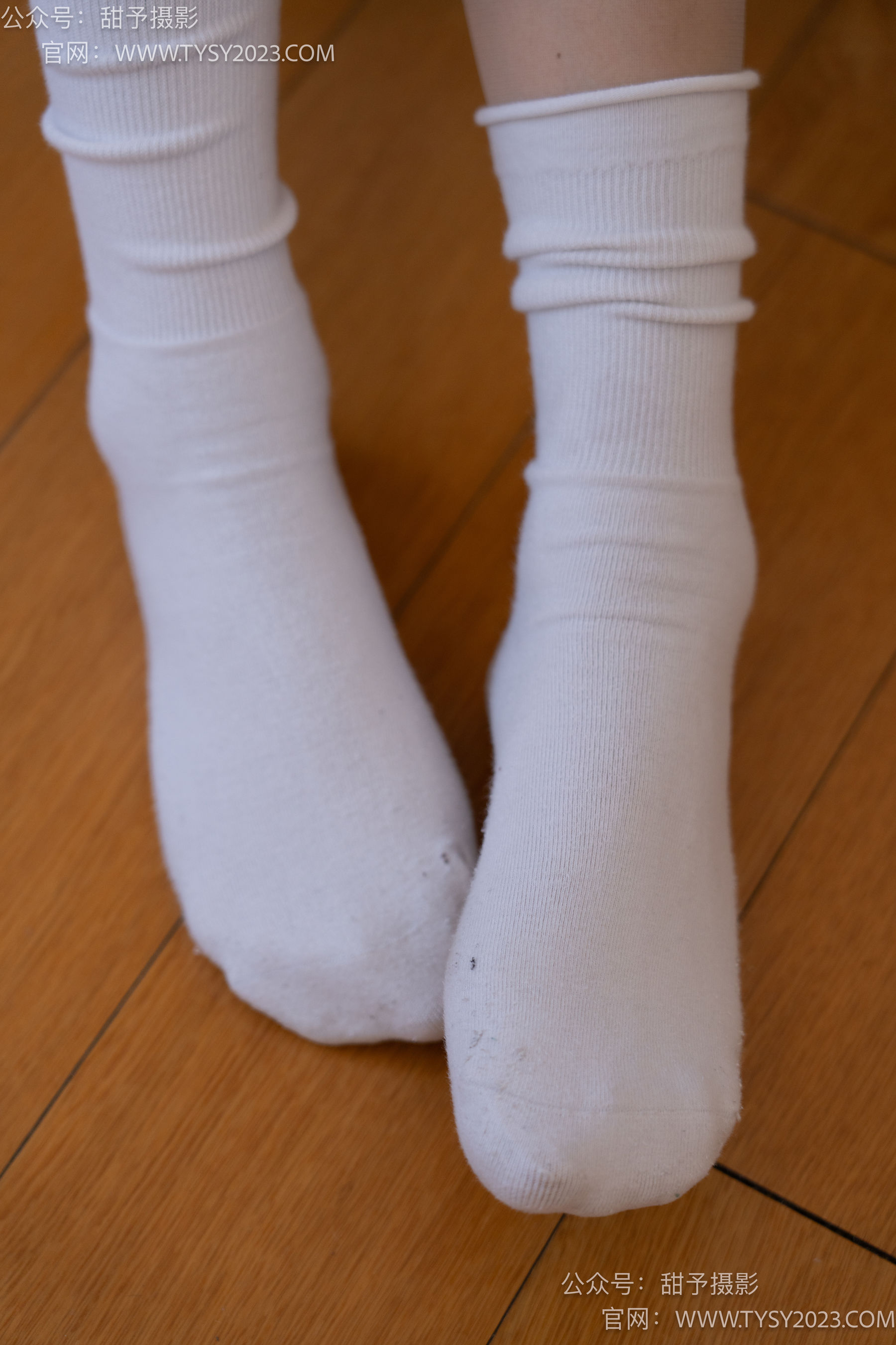 甜予摄影 No.096 澜澜 -板鞋、白棉袜、肉丝（脚尖加固款）/(130P)