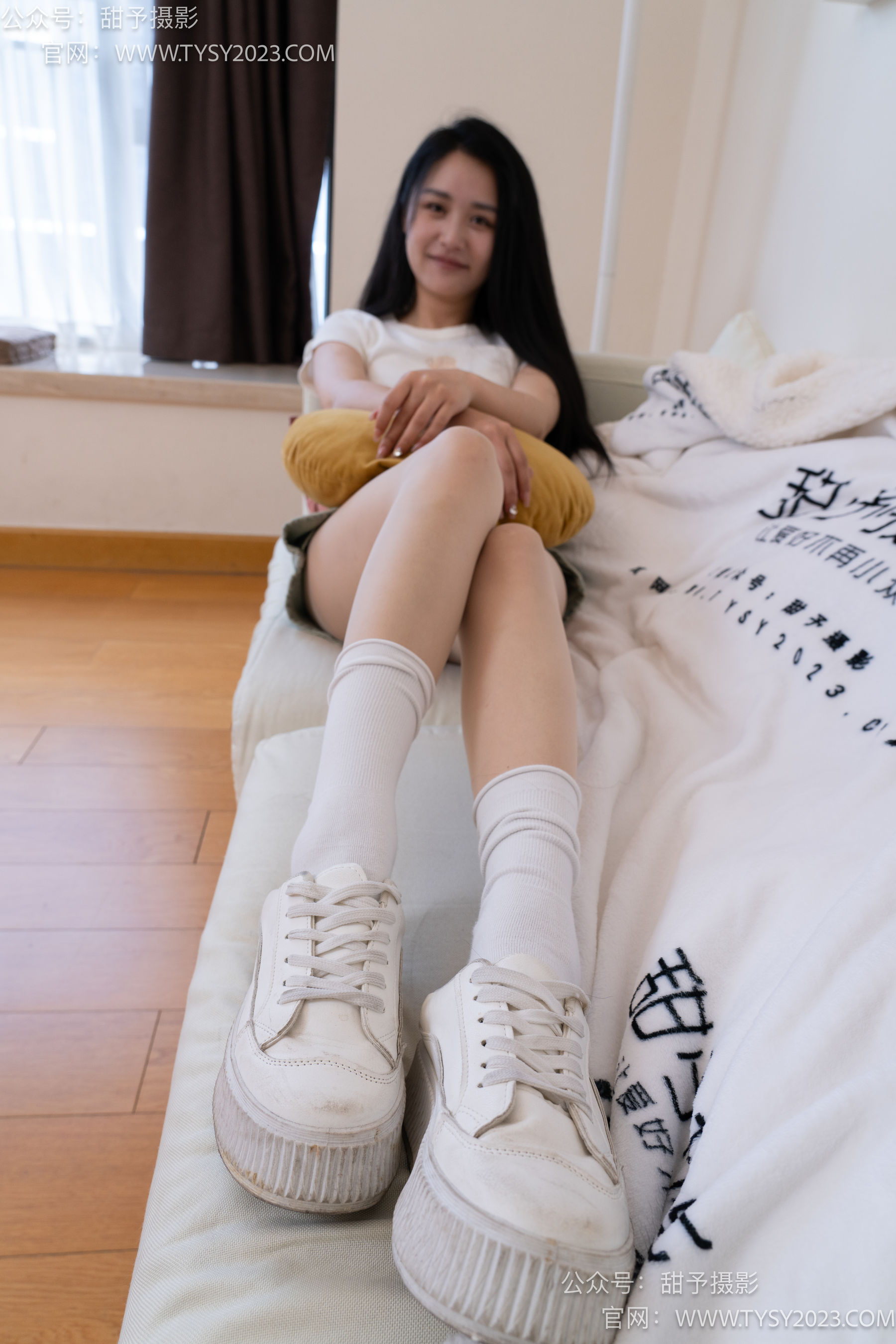 甜予摄影 No.096 澜澜 -板鞋、白棉袜、肉丝（脚尖加固款）/(130P)