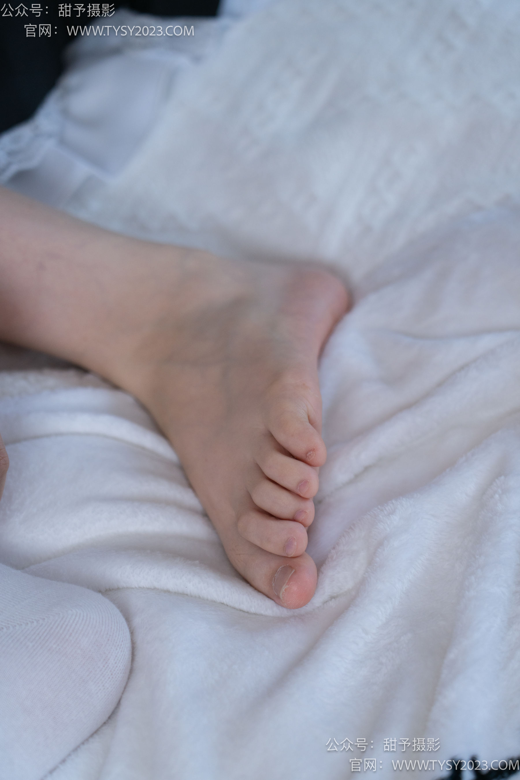 甜予摄影 No.083 璇璇 -运动鞋、白棉袜、裸足/(133P)