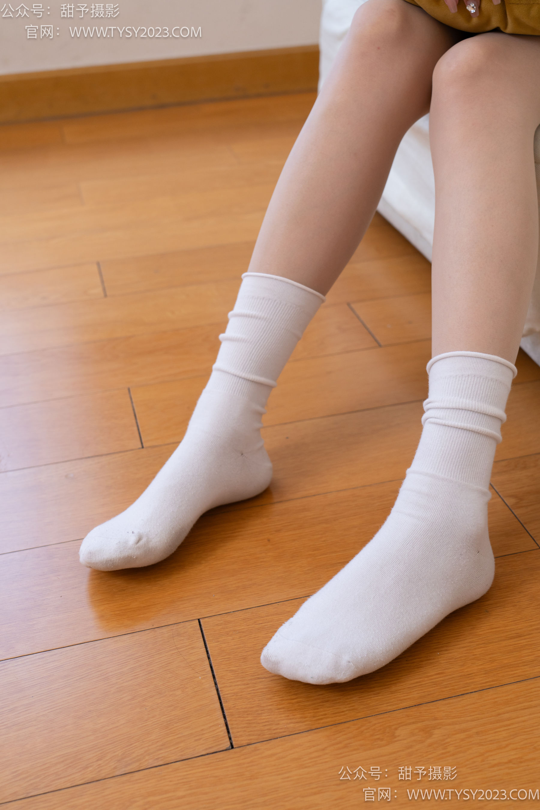 甜予摄影 No.096 澜澜 -板鞋、白棉袜、肉丝（脚尖加固款）/(130P)