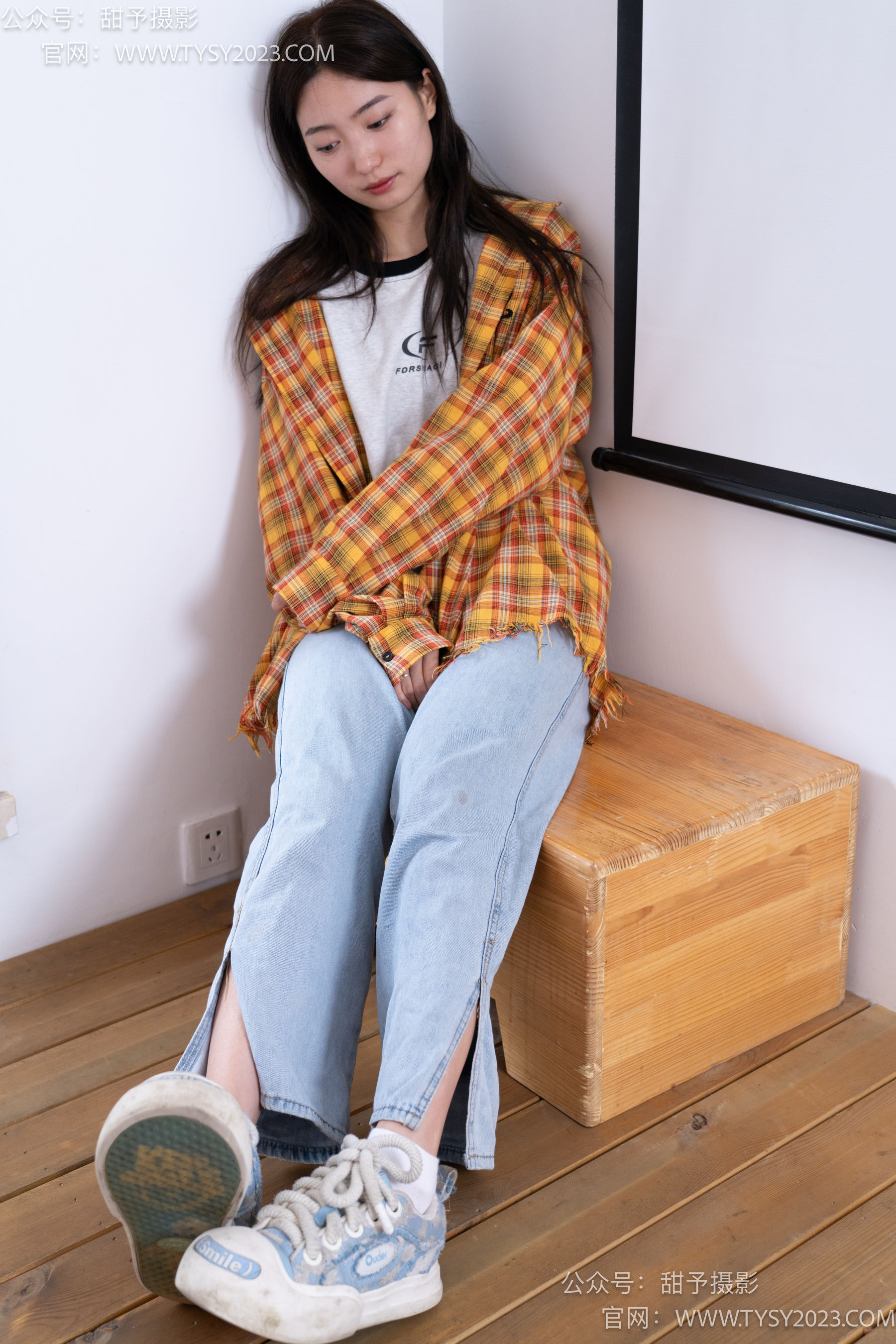 甜予摄影 No.078 雪梨 -帆布鞋、白棉袜、裸足/(140P)