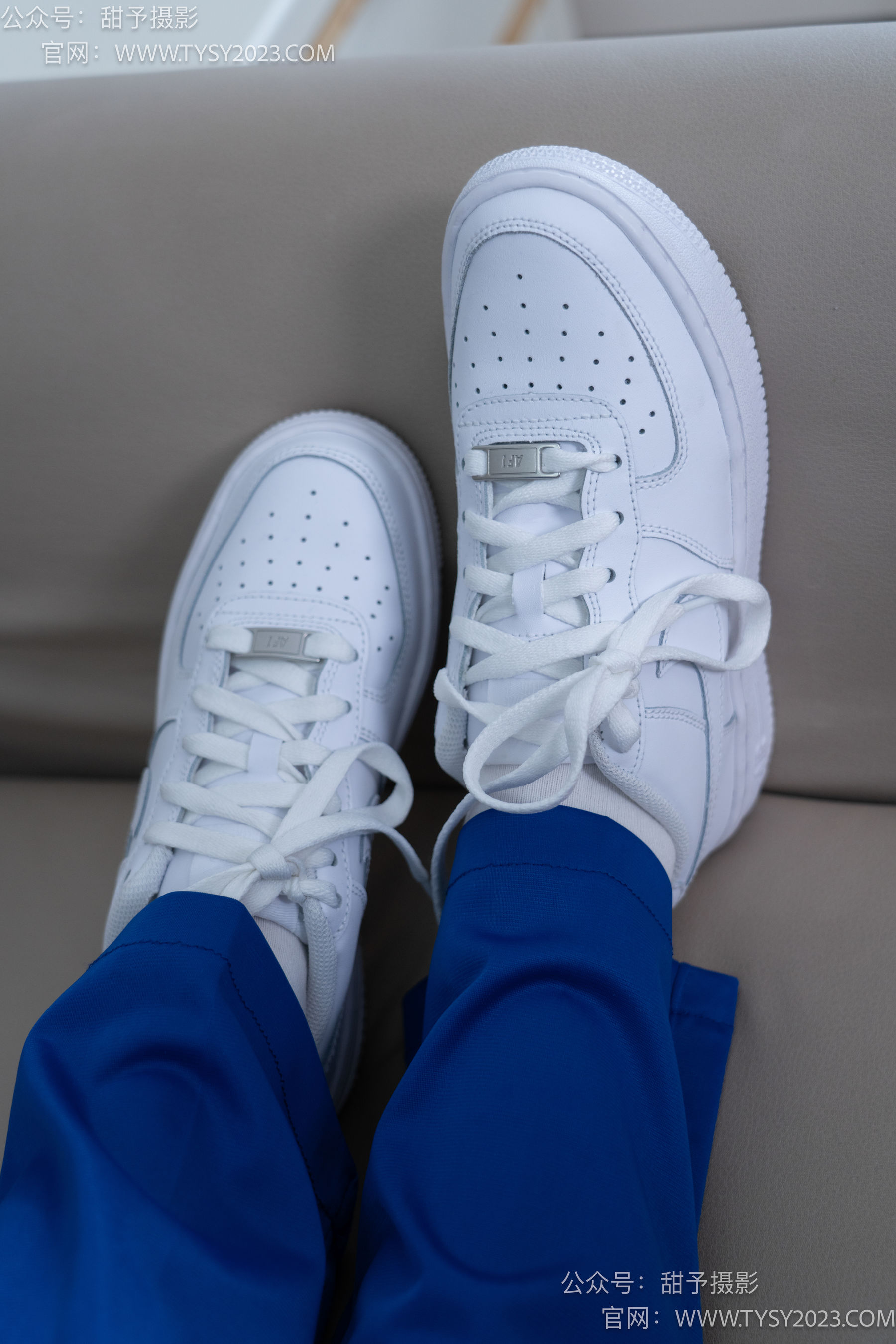 甜予摄影 No.098 璇璇 -校服、板鞋、白棉袜、肉丝（脚尖加固款）/(135P)