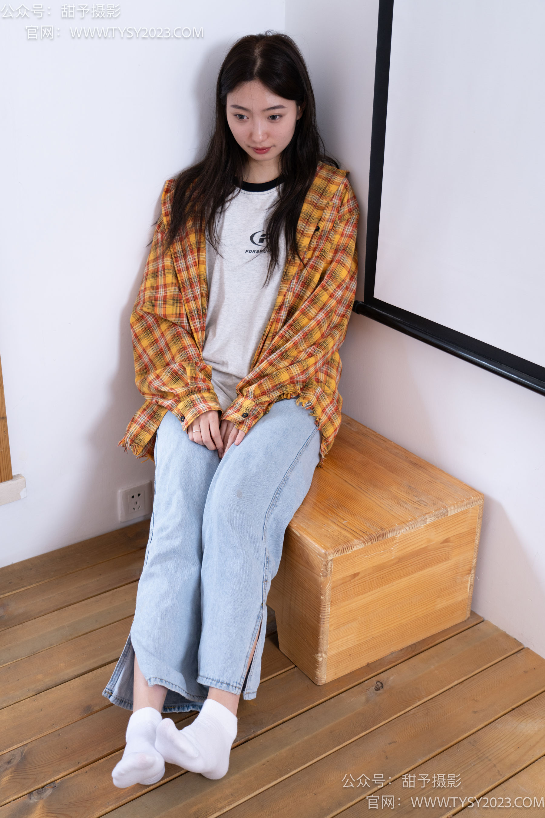 甜予摄影 No.078 雪梨 -帆布鞋、白棉袜、裸足/(140P)