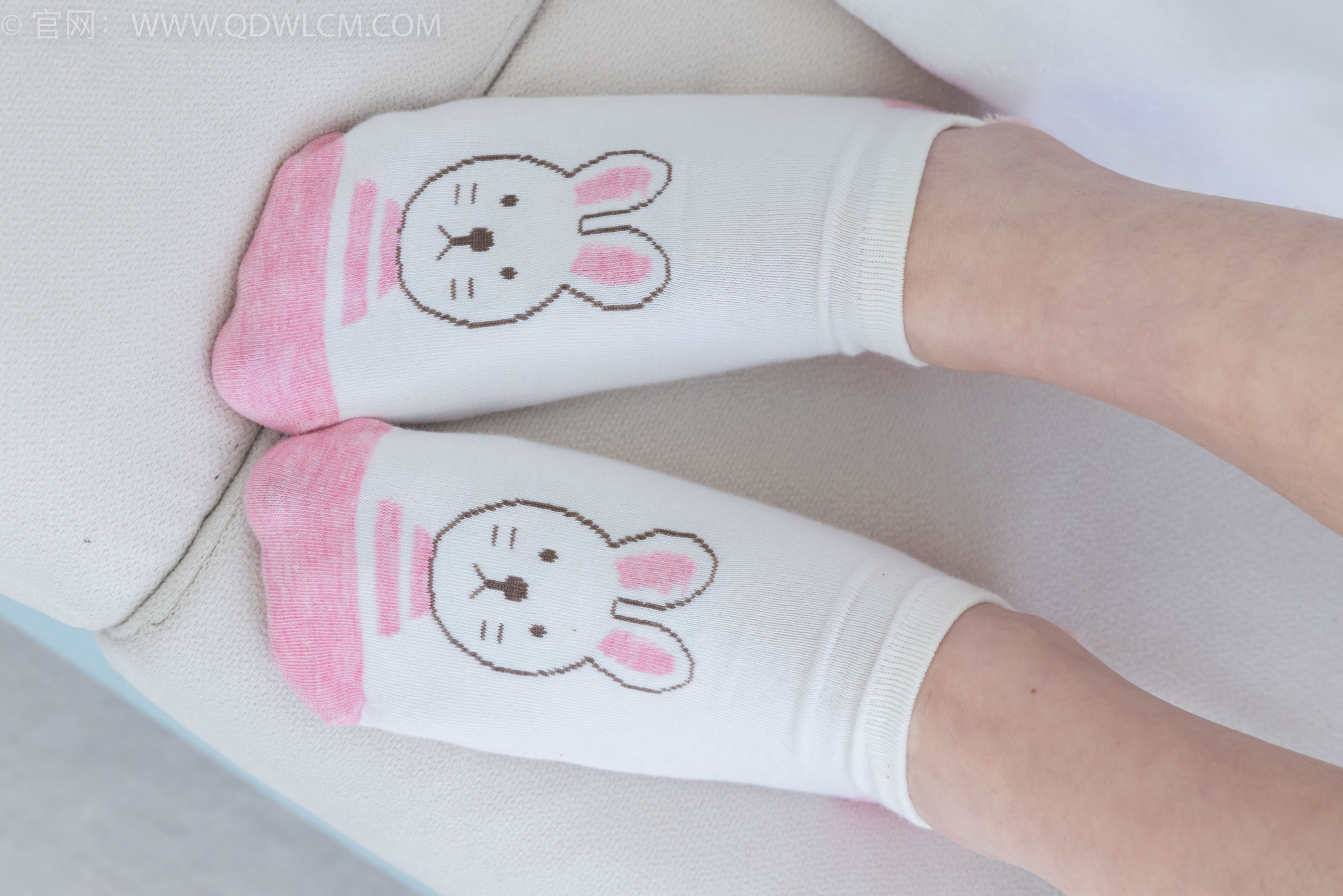 物恋传媒 No.2176 闪闪 -牵你的手/(180P)