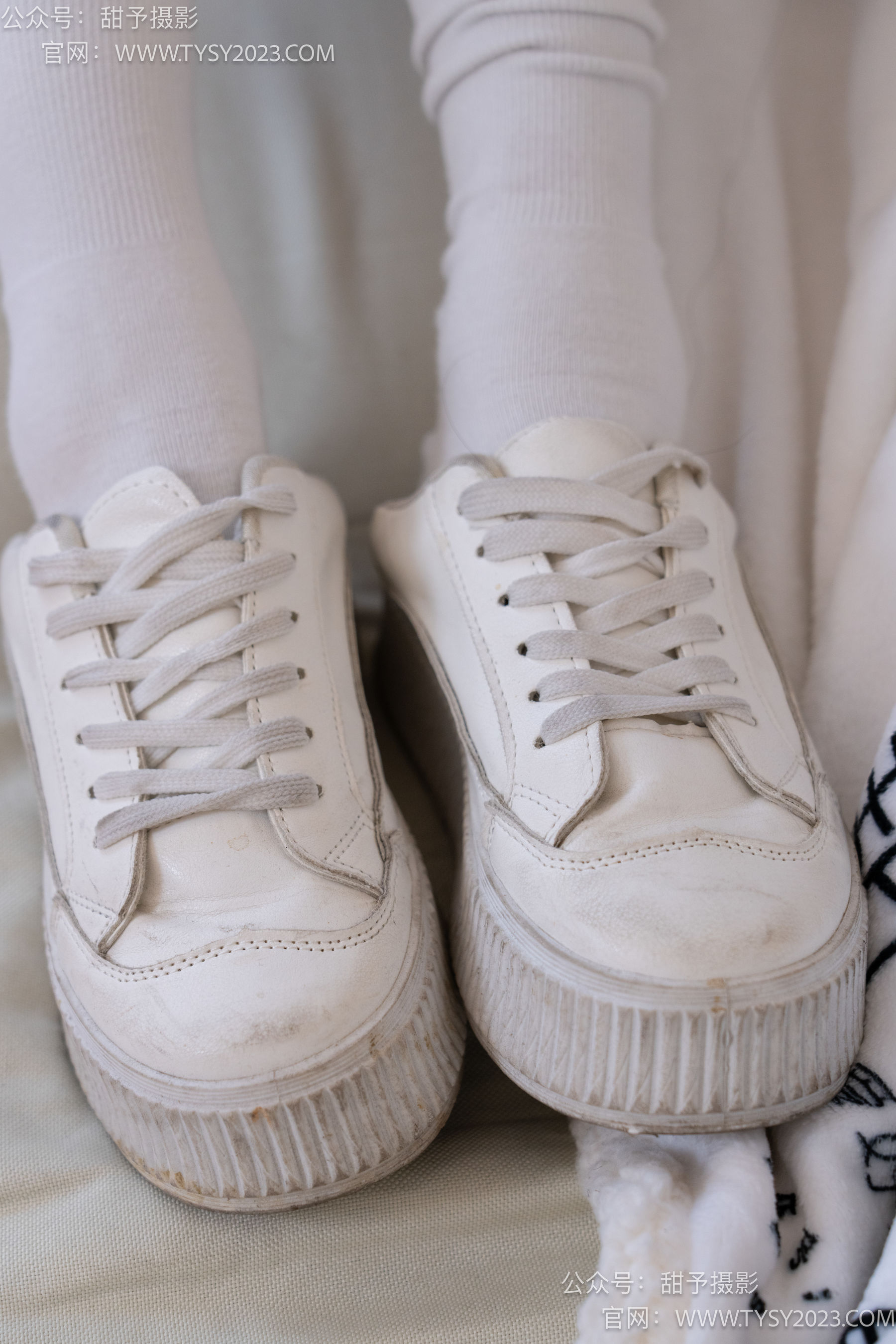 甜予摄影 No.096 澜澜 -板鞋、白棉袜、肉丝（脚尖加固款）/(130P)