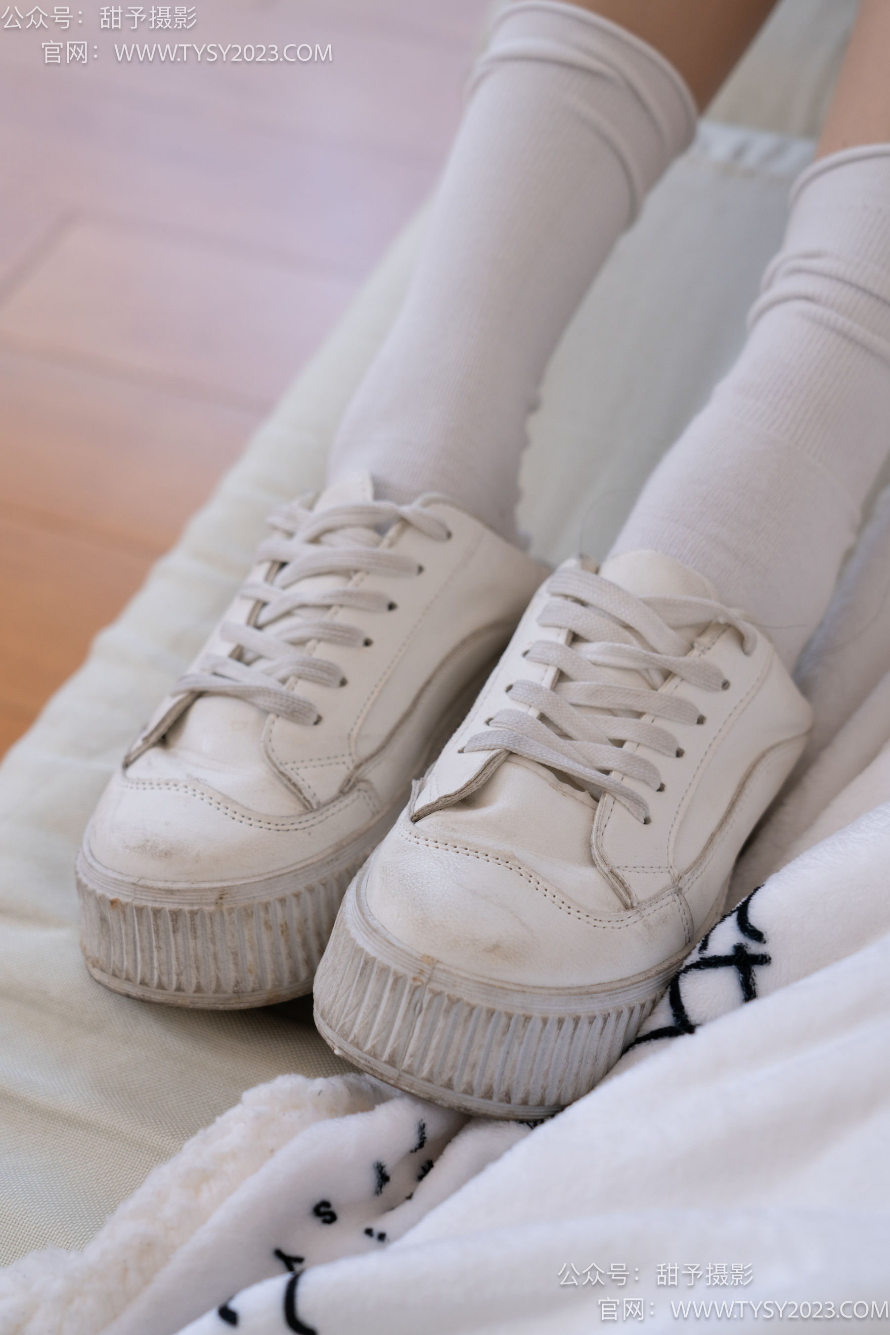 甜予摄影 No.096 澜澜 -板鞋、白棉袜、肉丝（脚尖加固款）/(130P)
