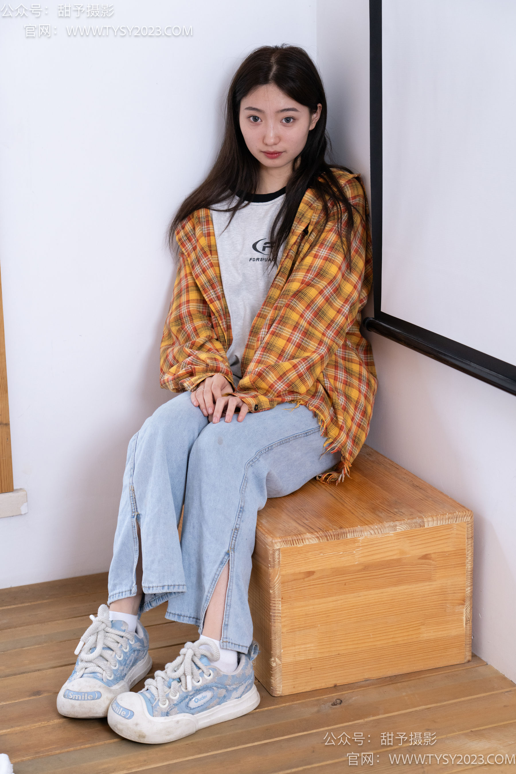 甜予摄影 No.078 雪梨 -帆布鞋、白棉袜、裸足/(140P)