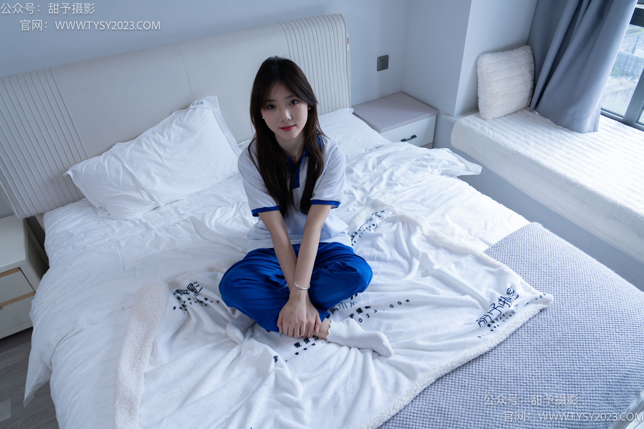 甜予摄影 No.098 璇璇 -校服、板鞋、白棉袜、肉丝（脚尖加固款）/(135P)