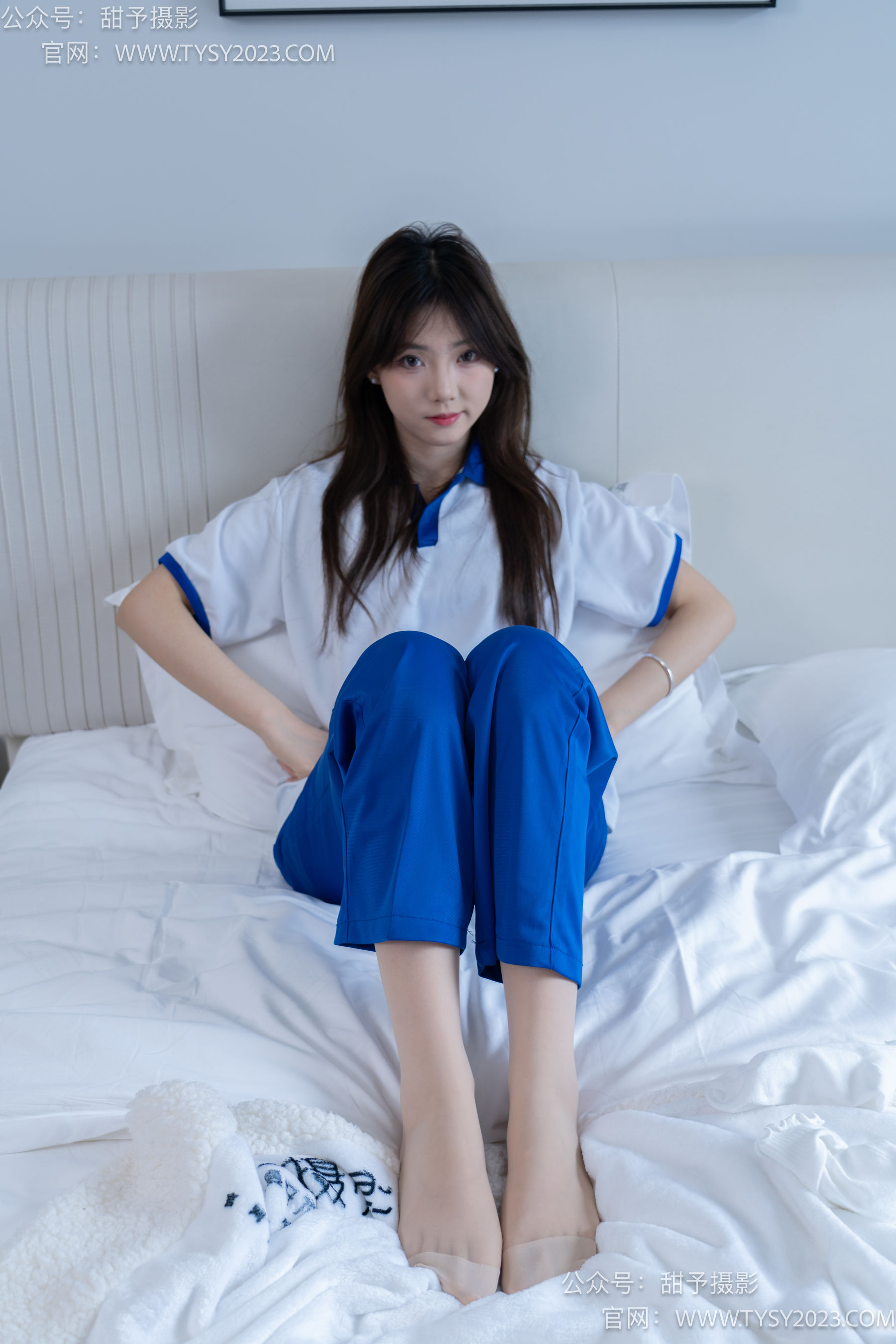甜予摄影 No.098 璇璇 -校服、板鞋、白棉袜、肉丝（脚尖加固款）/(135P)