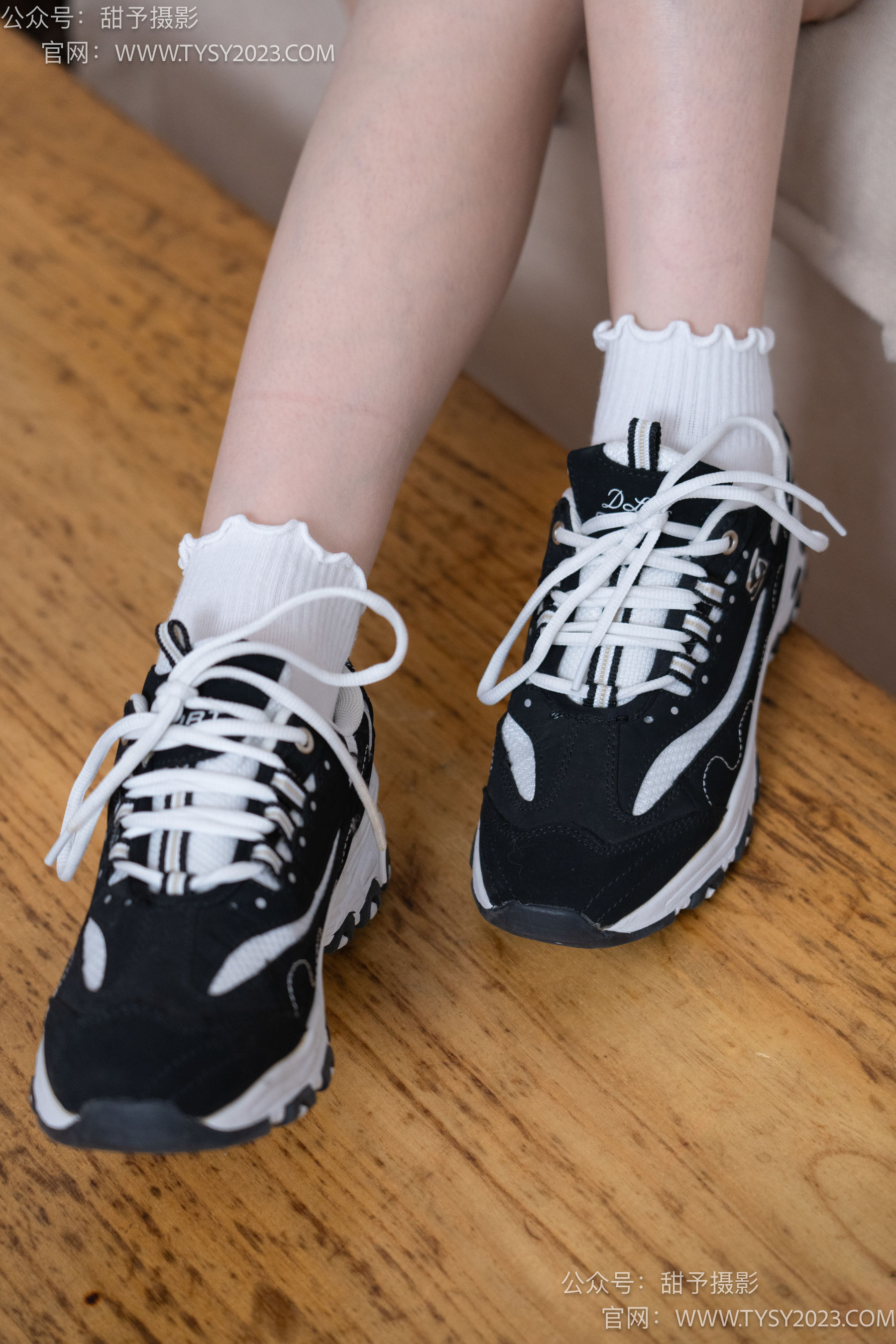 甜予摄影 No.083 璇璇 -运动鞋、白棉袜、裸足/(133P)