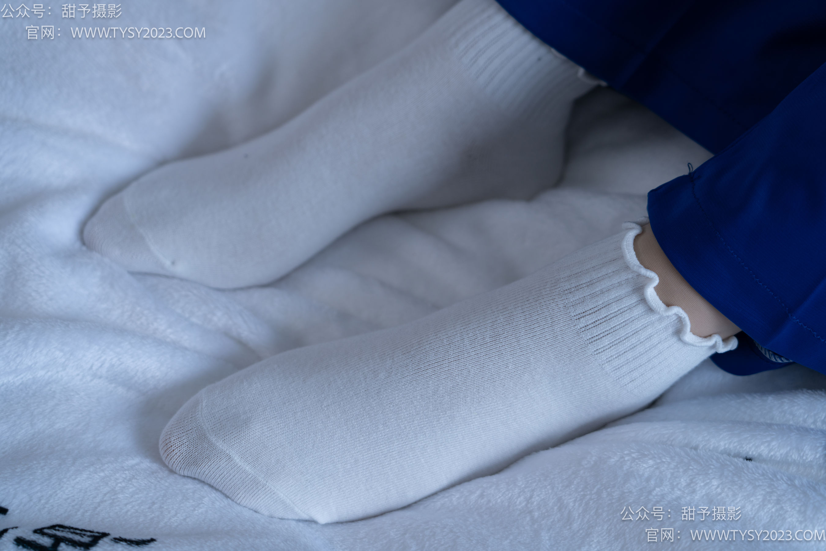 甜予摄影 No.098 璇璇 -校服、板鞋、白棉袜、肉丝（脚尖加固款）/(135P)