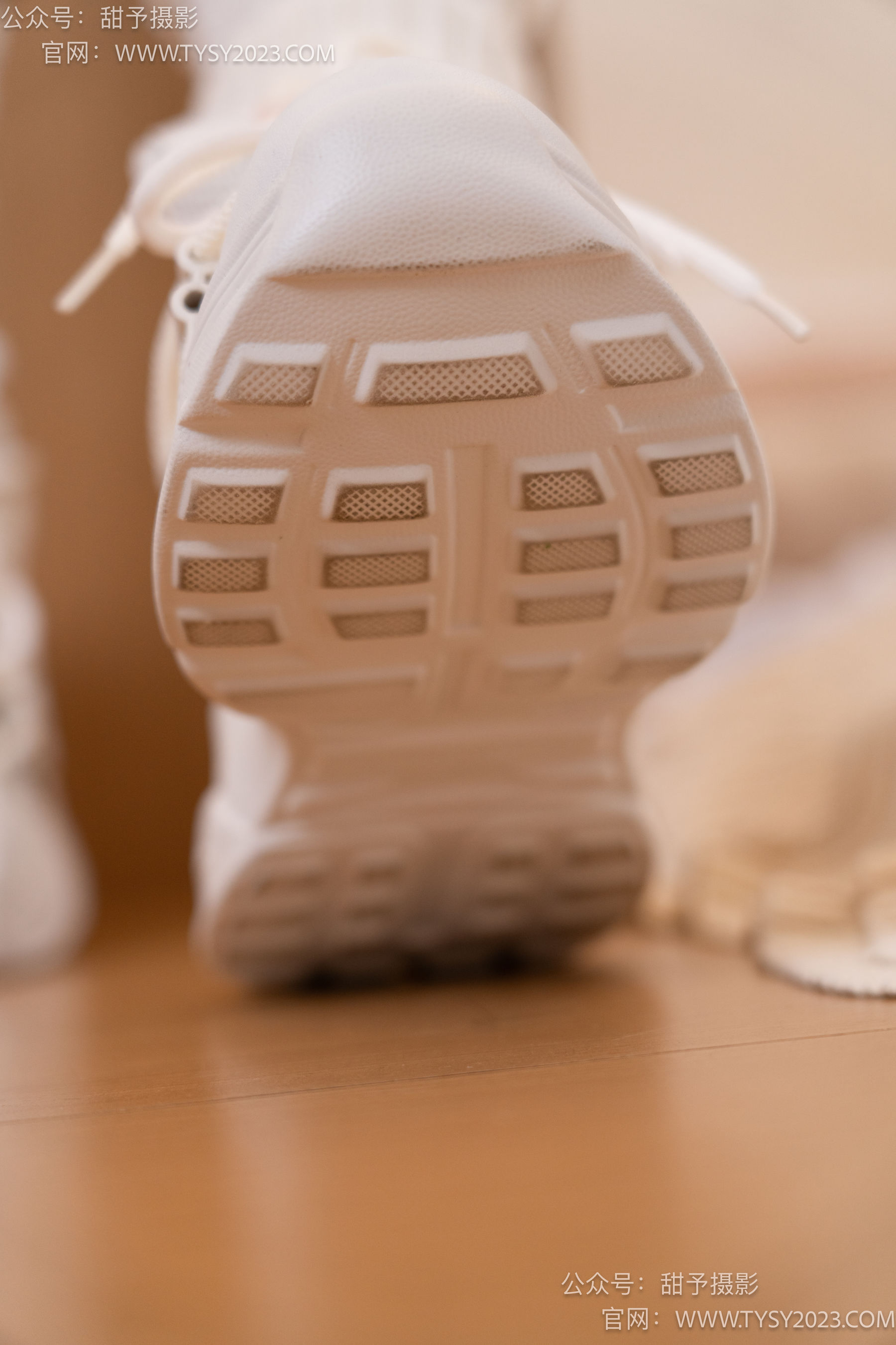 甜予摄影 No.097 齐齐 -运动鞋、薄白丝（脚尖加固款）/(125P)