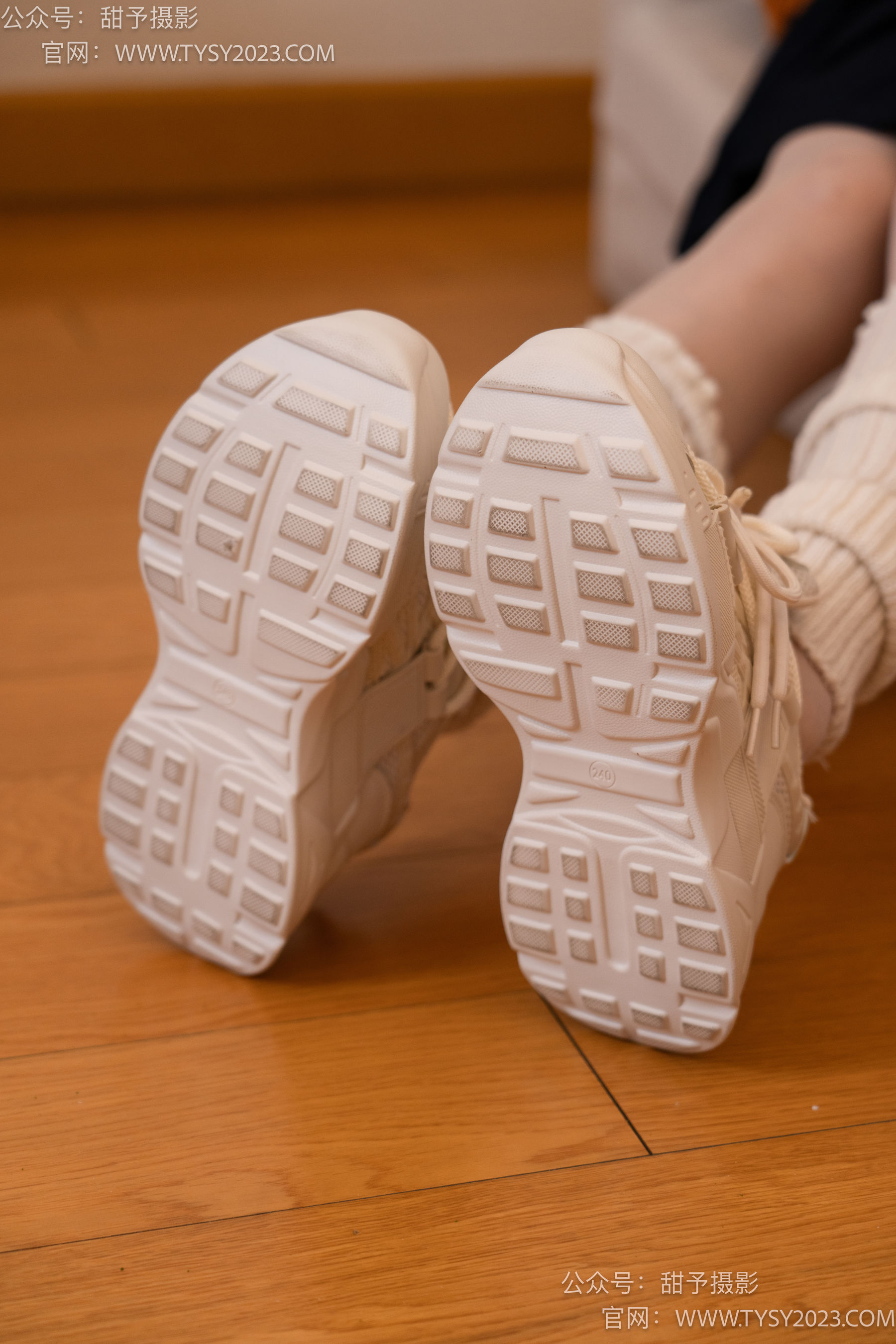 甜予摄影 No.097 齐齐 -运动鞋、薄白丝（脚尖加固款）/(125P)