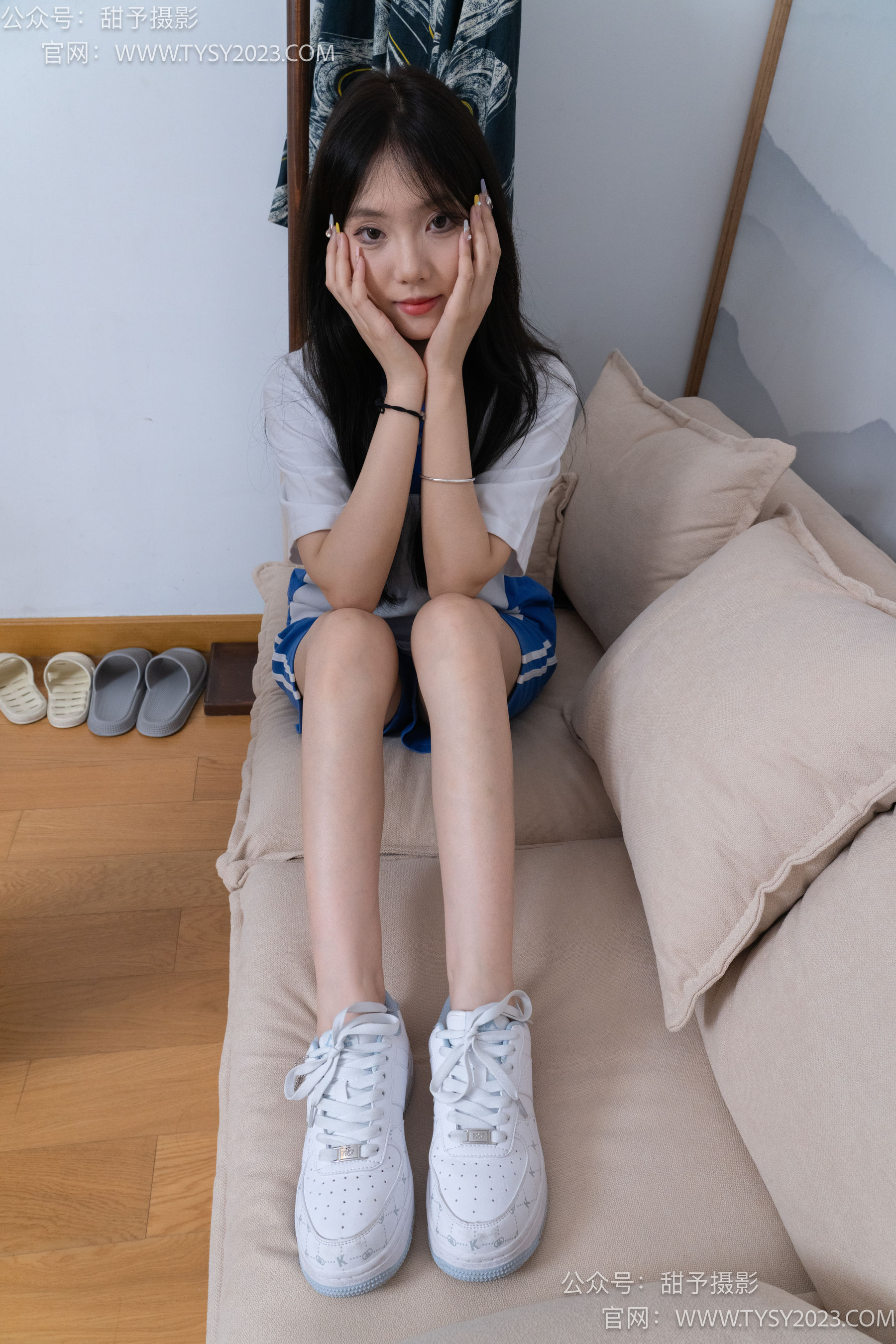 甜予摄影 No.080 璇璇 -校服、板鞋、裸足、光脚踩小西红柿葡萄的剧情/(128P)