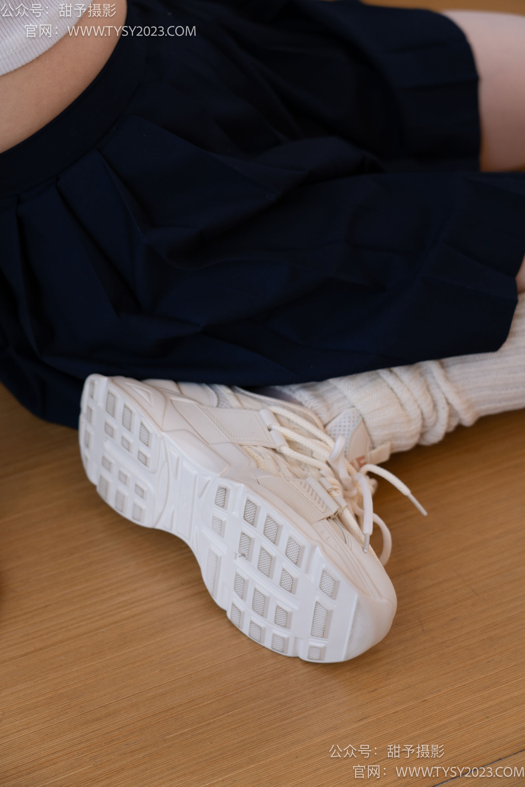 甜予摄影 No.097 齐齐 -运动鞋、薄白丝（脚尖加固款）/(125P)