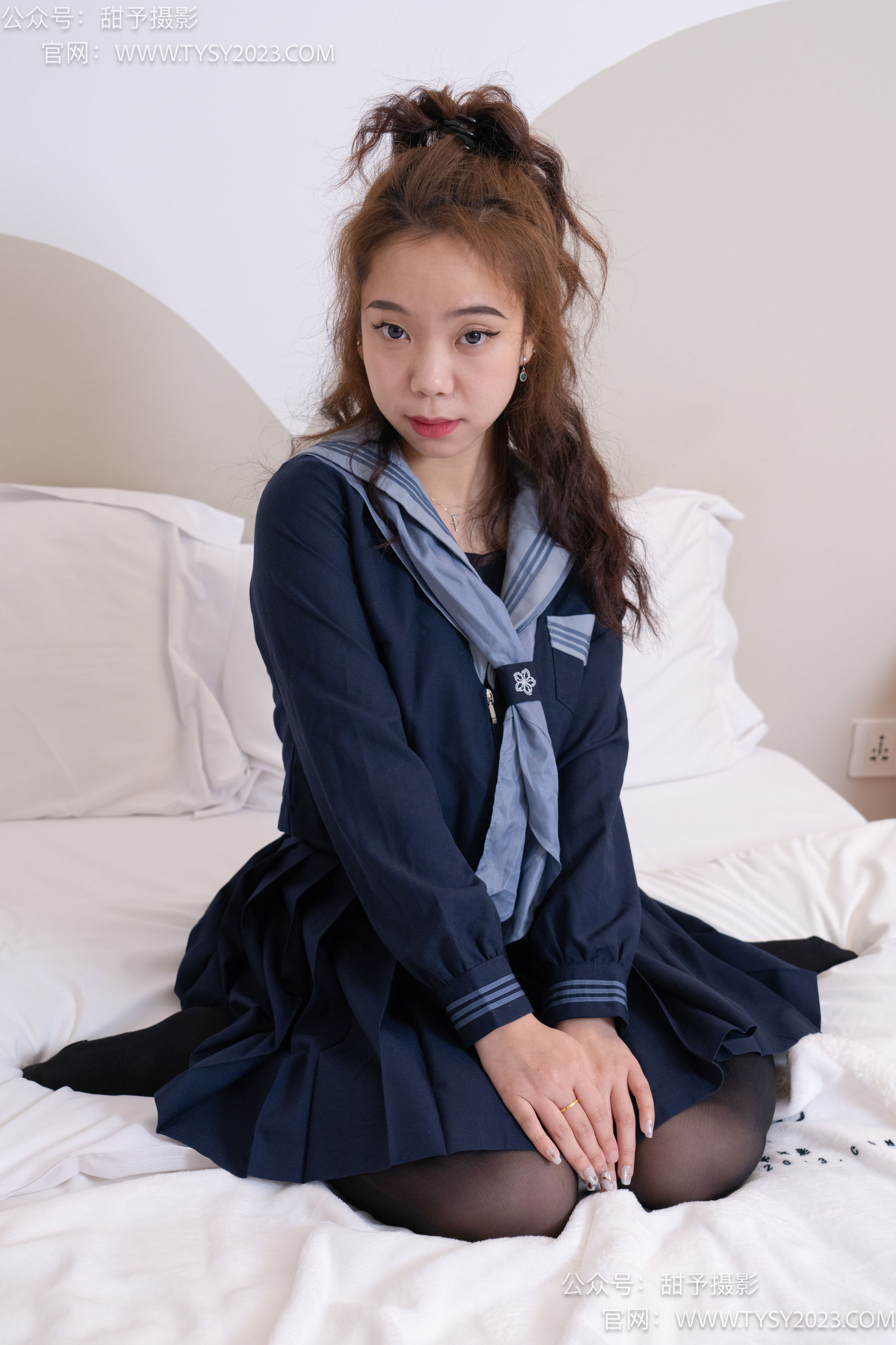 甜予摄影 No.094 小语 -K制服、皮鞋、厚黑丝/(127P)