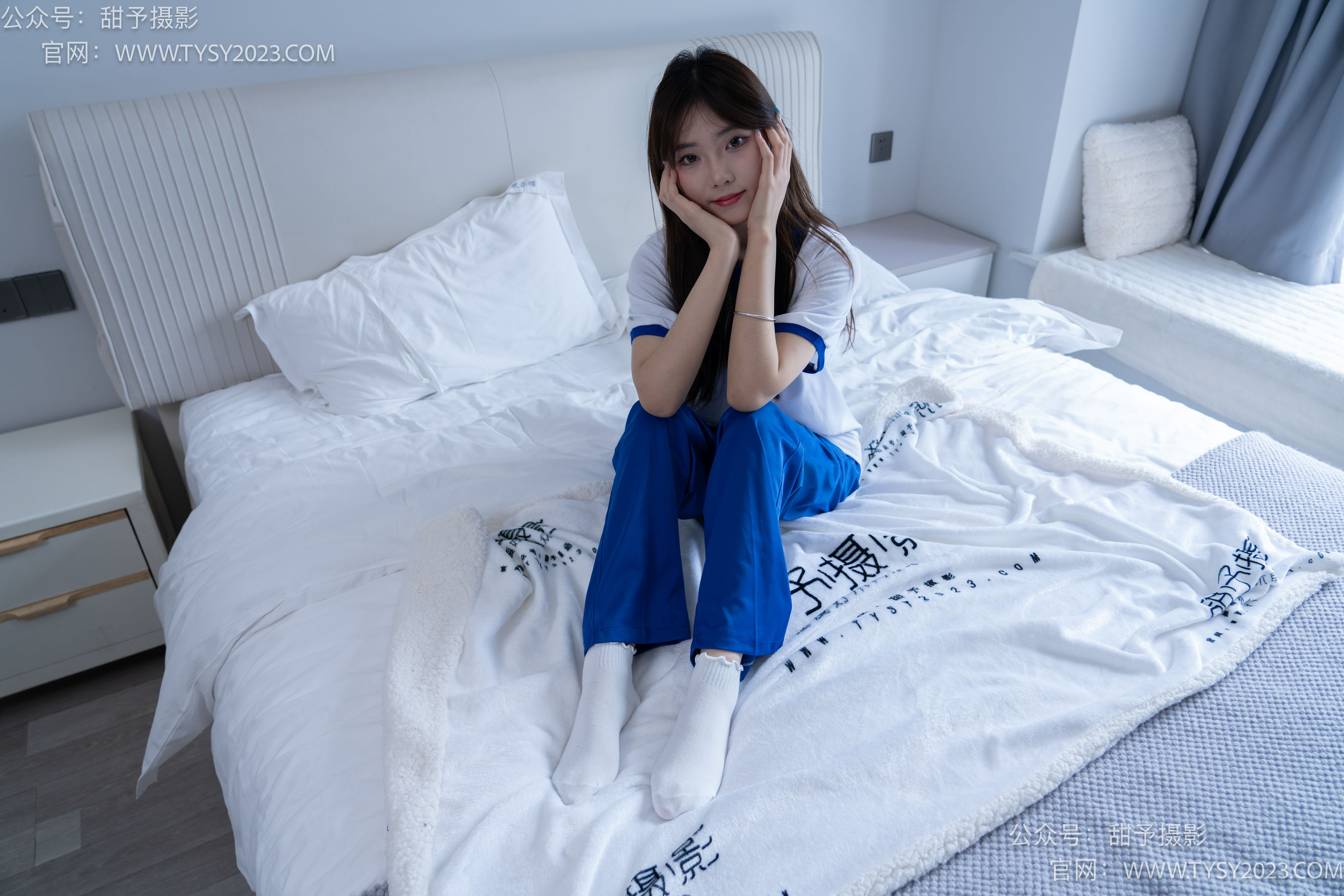 甜予摄影 No.098 璇璇 -校服、板鞋、白棉袜、肉丝（脚尖加固款）/(135P)