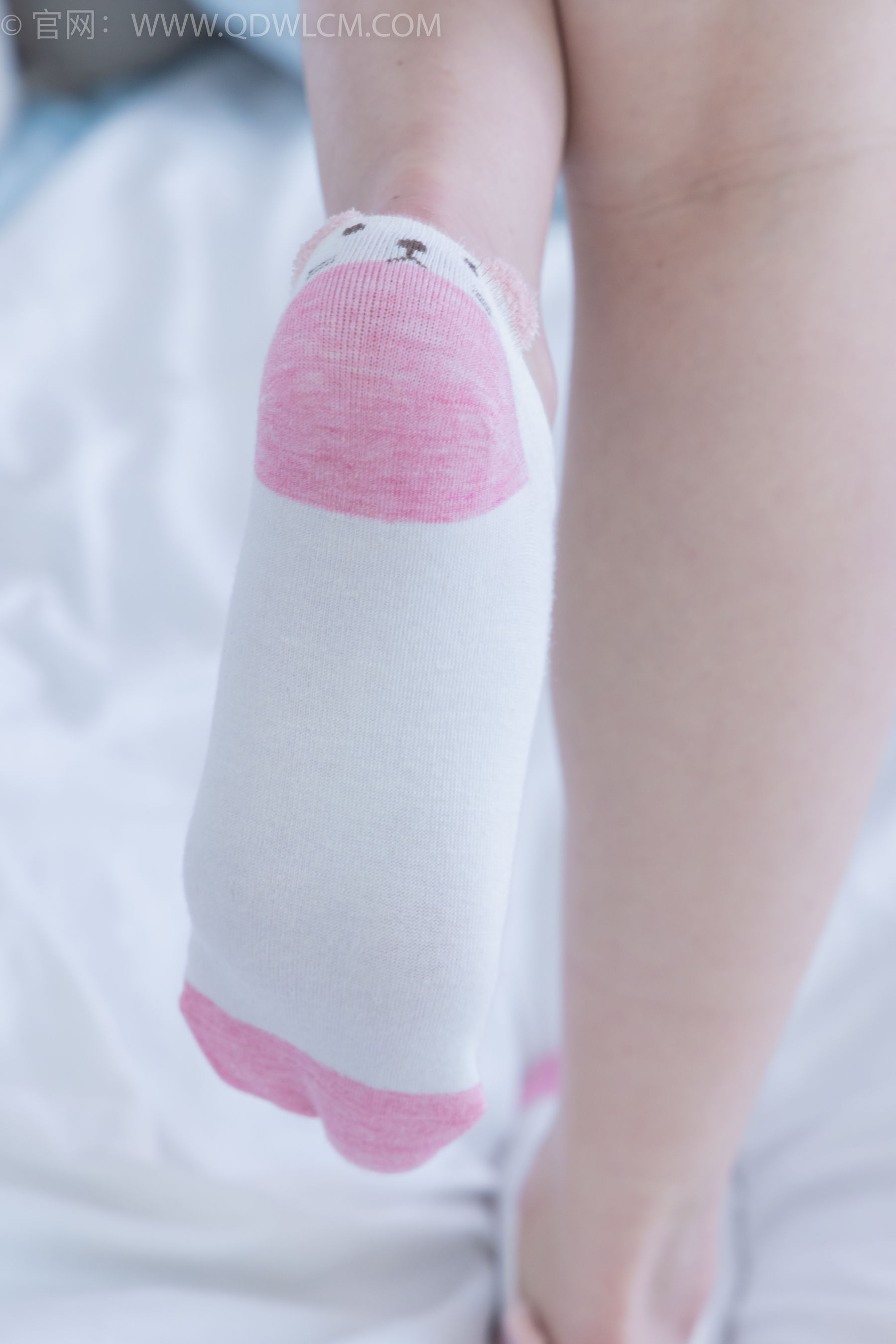 物恋传媒 No.2176 闪闪 -牵你的手/(180P)