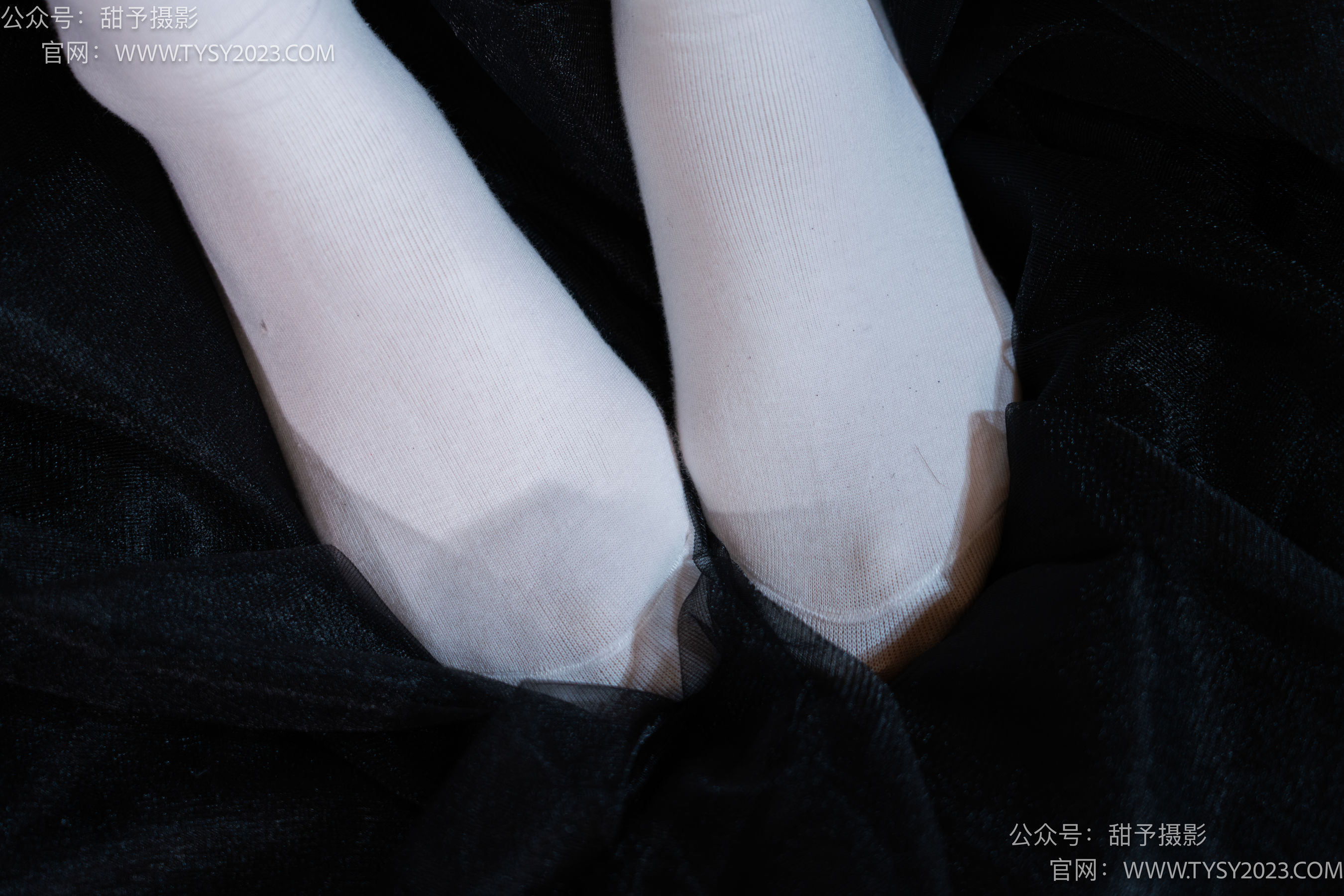 甜予摄影 No.090 小狸 -高跟鞋、白棉袜、肉丝（脚尖加固款）/(124P)