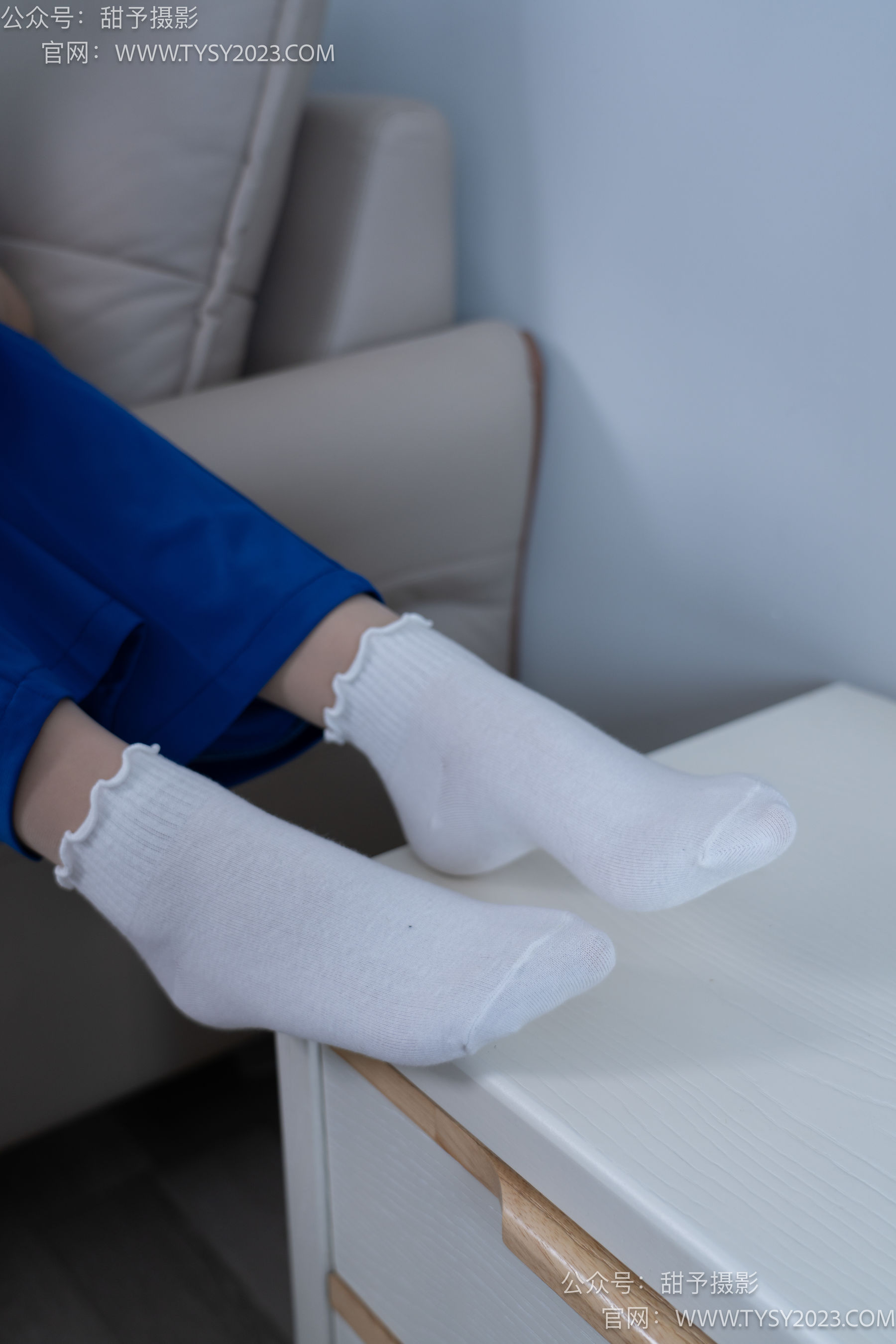 甜予摄影 No.098 璇璇 -校服、板鞋、白棉袜、肉丝（脚尖加固款）/(135P)