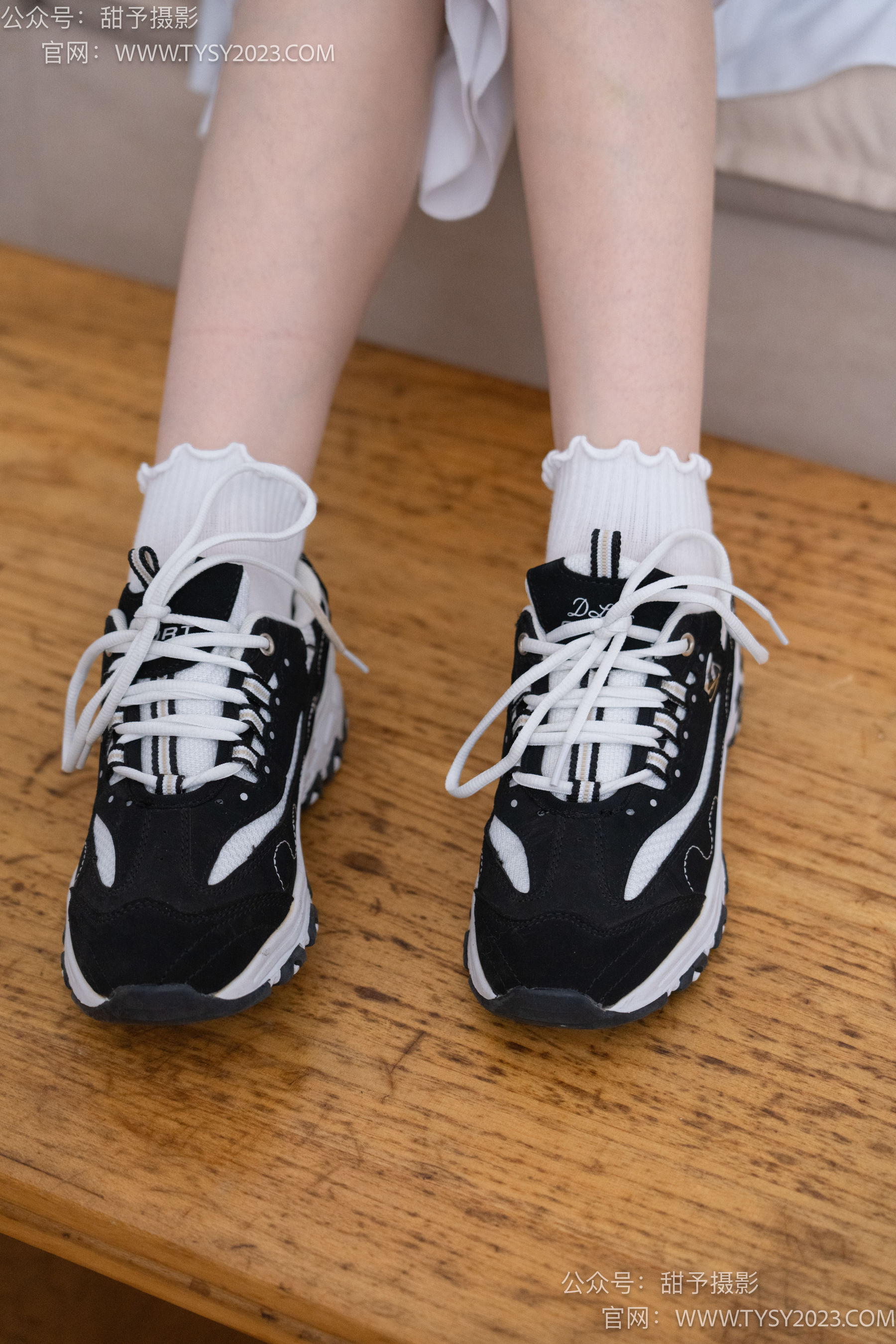 甜予摄影 No.083 璇璇 -运动鞋、白棉袜、裸足/(133P)