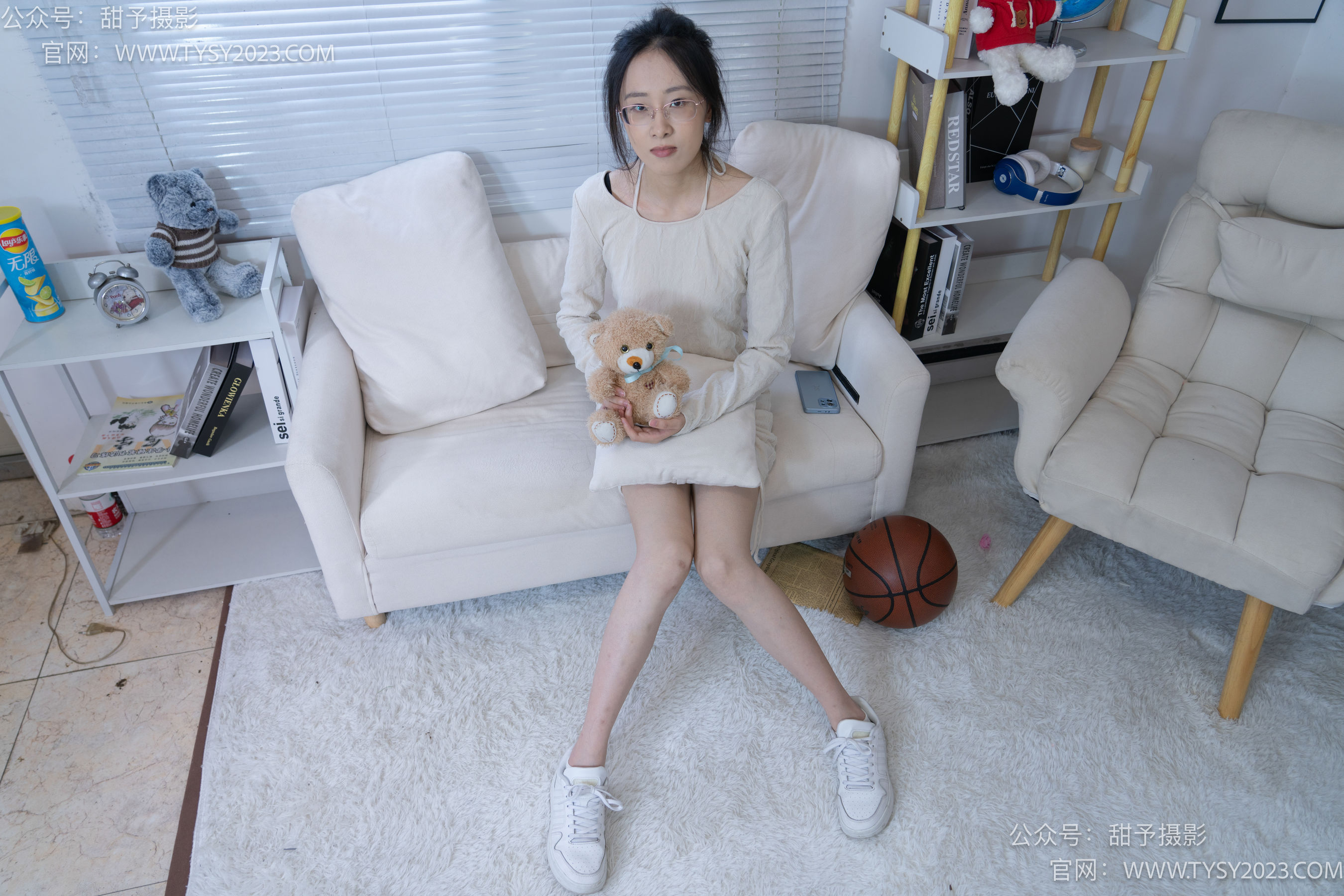 甜予摄影 No.087 静静 -板鞋、白棉袜、裸足/(106P)