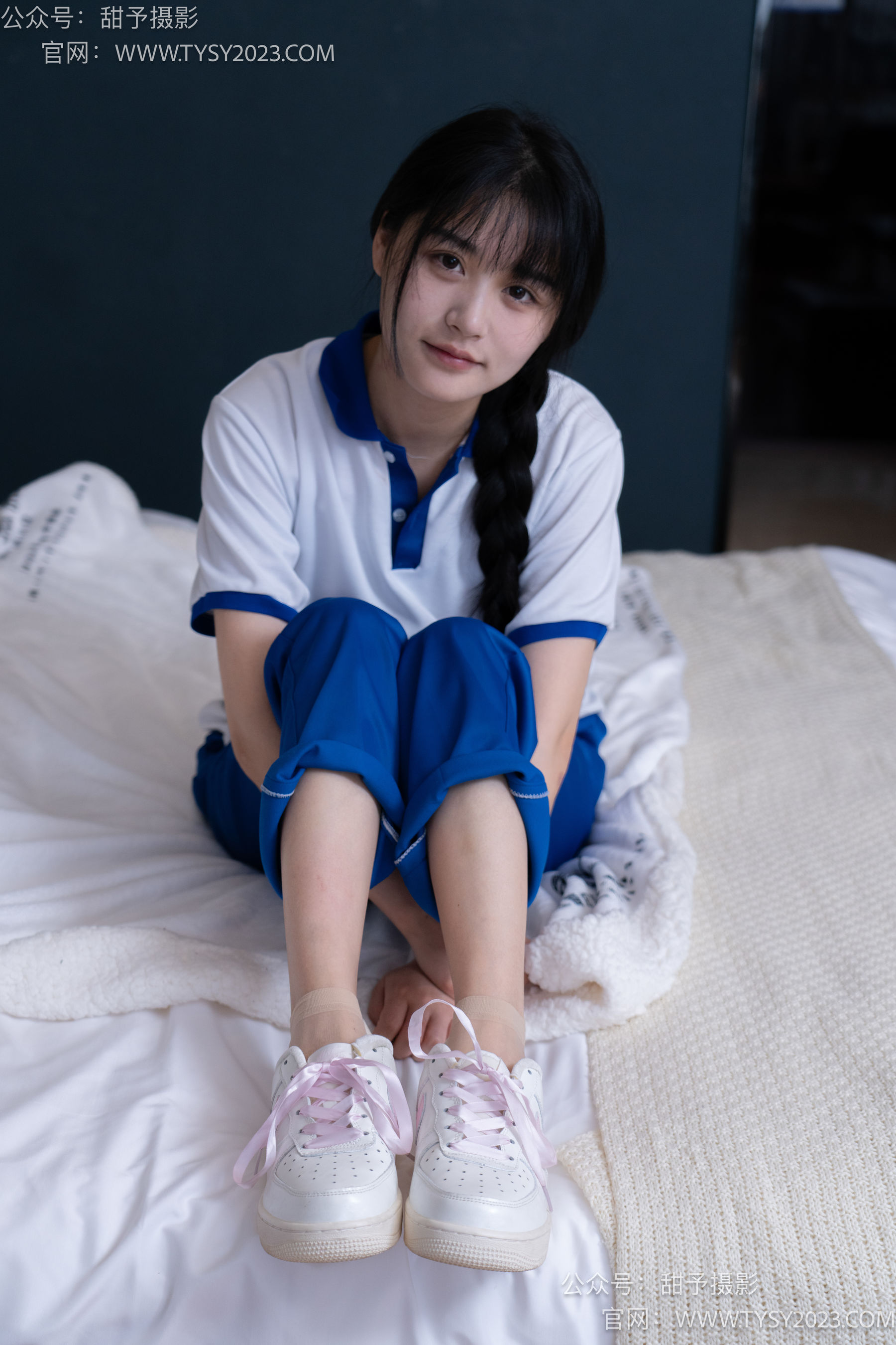 甜予摄影 No.091 澜澜 -校服、白布鞋、板鞋、白棉袜、短肉丝、裸足/(135P)
