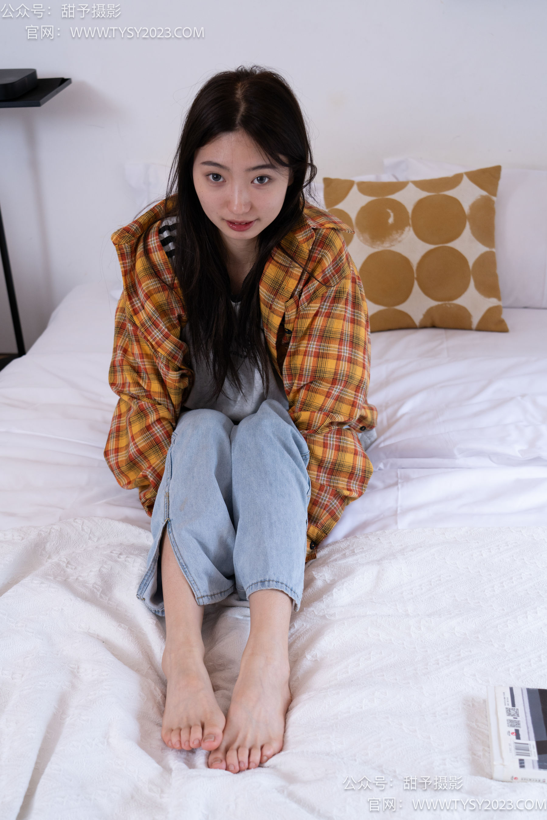 甜予摄影 No.078 雪梨 -帆布鞋、白棉袜、裸足/(140P)