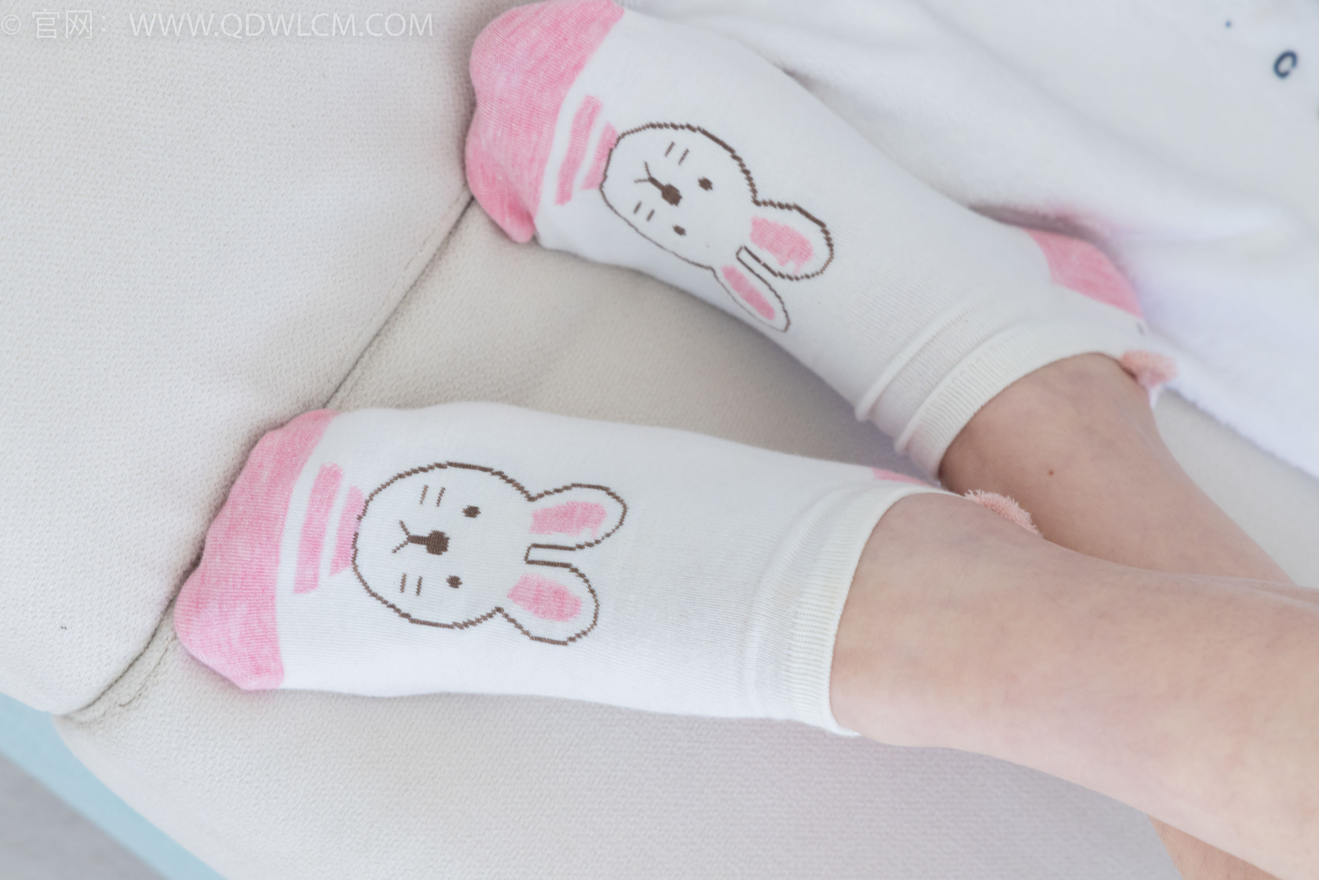 物恋传媒 No.2176 闪闪 -牵你的手/(180P)