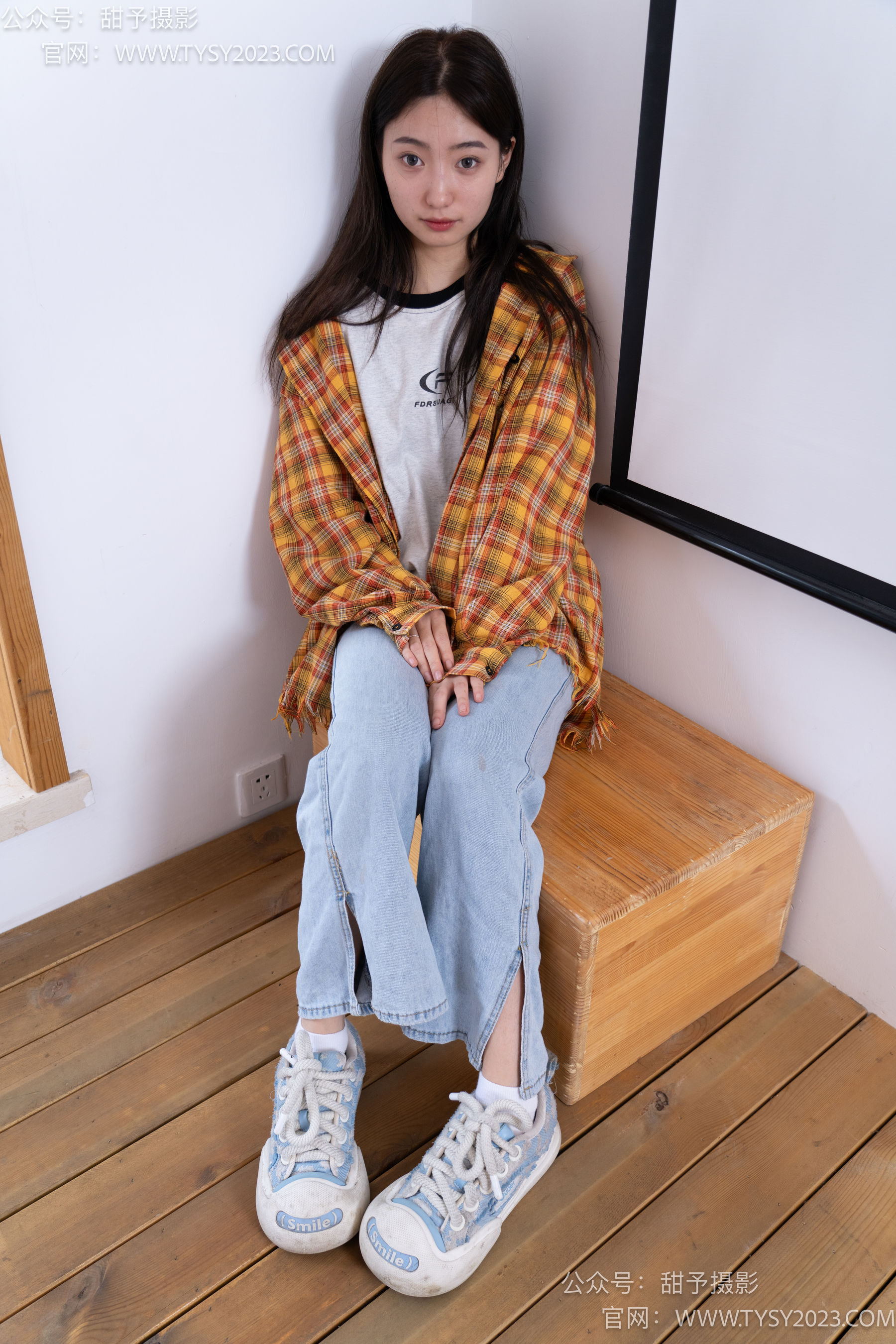 甜予摄影 No.078 雪梨 -帆布鞋、白棉袜、裸足/(140P)