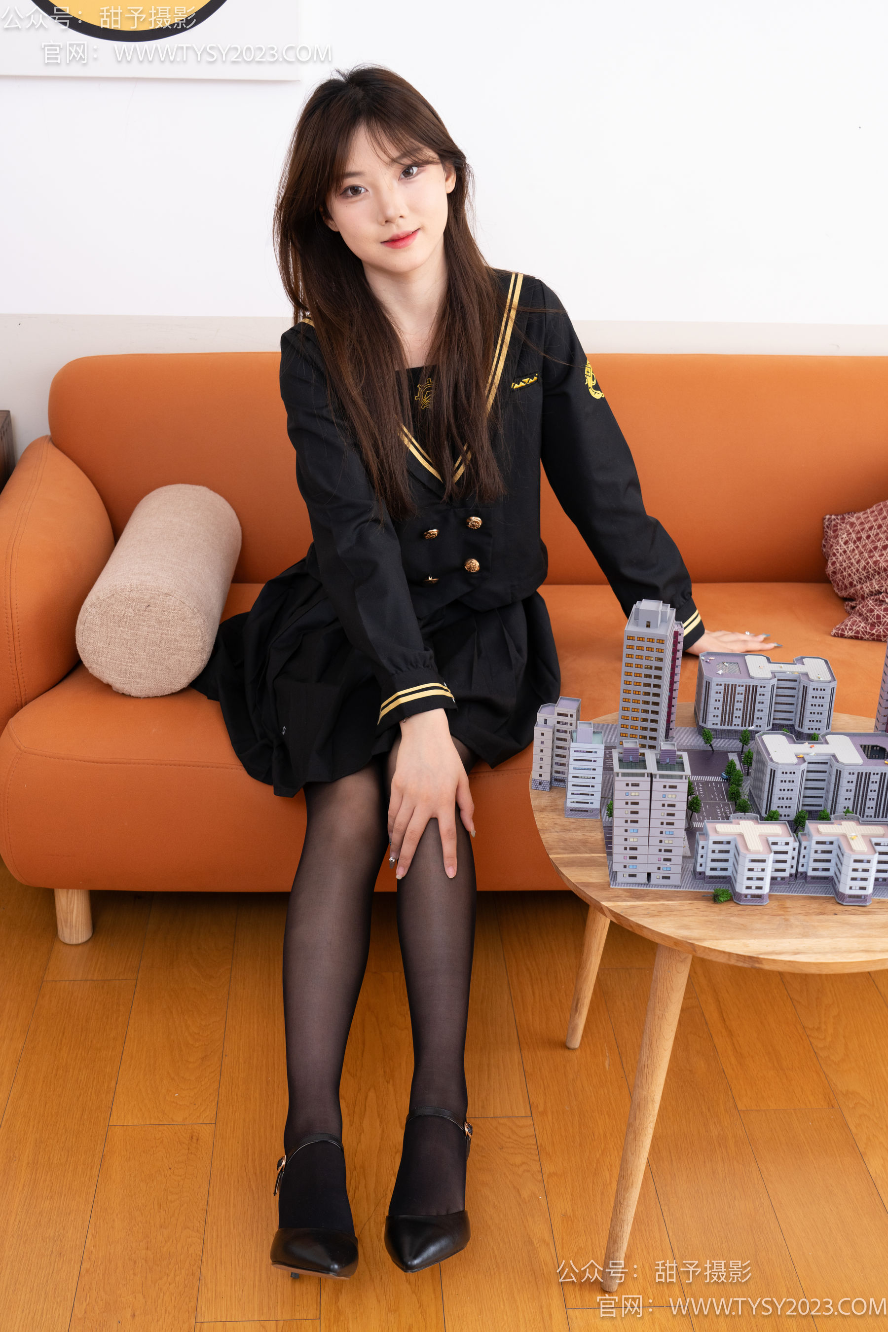 甜予摄影 No.077 璇璇 -JK制服、凉爽高跟鞋、嘿丝（脚尖透明款）、小人国剧情/(128P)