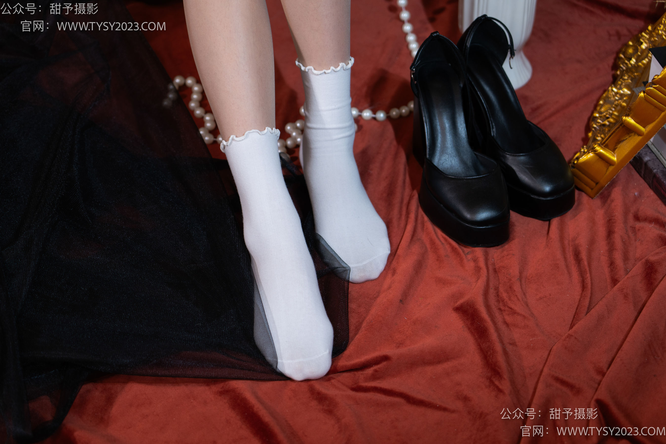 甜予摄影 No.090 小狸 -高跟鞋、白棉袜、肉丝（脚尖加固款）/(124P)