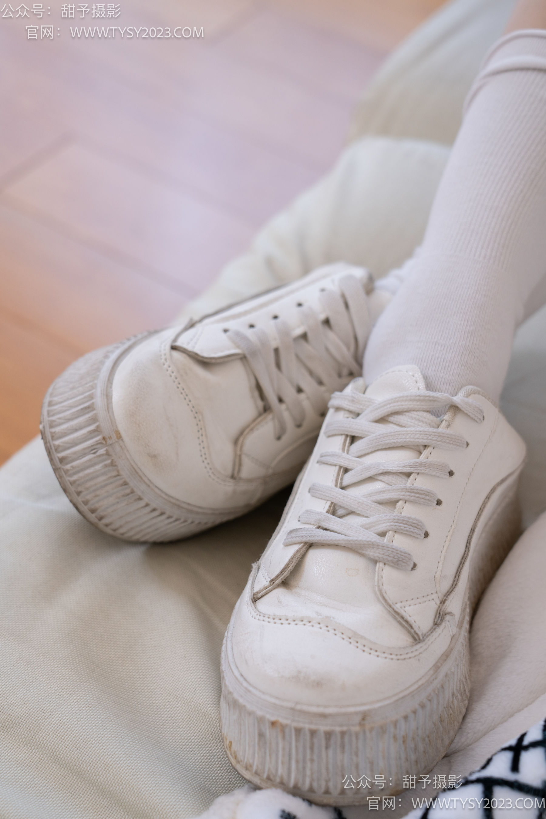 甜予摄影 No.096 澜澜 -板鞋、白棉袜、肉丝（脚尖加固款）/(130P)