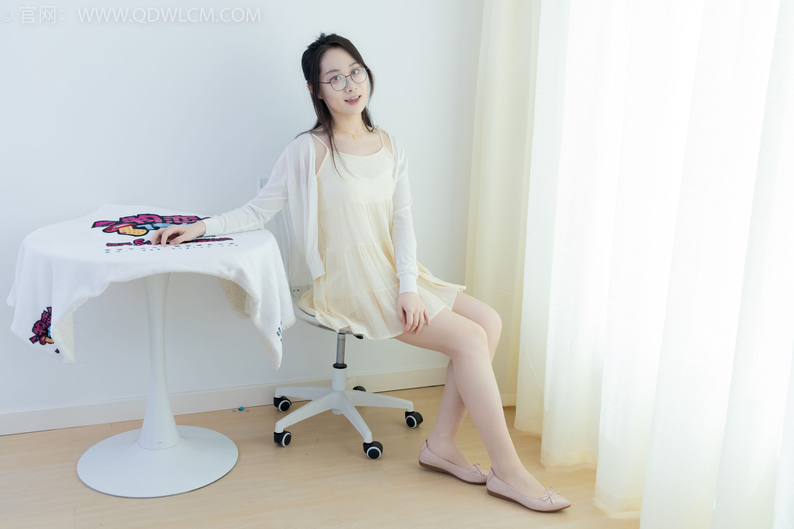 物恋传媒 No.2155 小新 -足够的勇气/(150P)