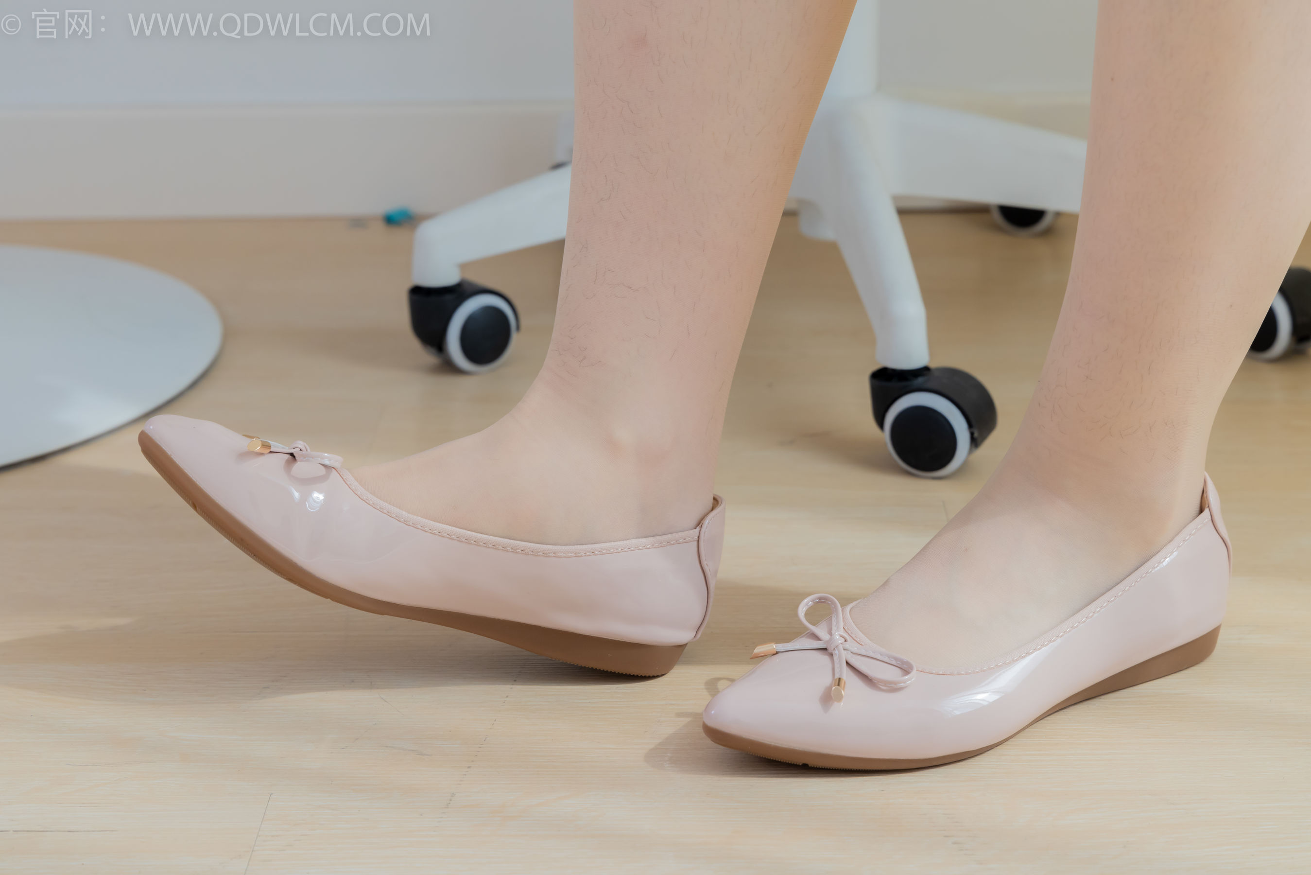 物恋传媒 No.2155 小新 -足够的勇气/(150P)