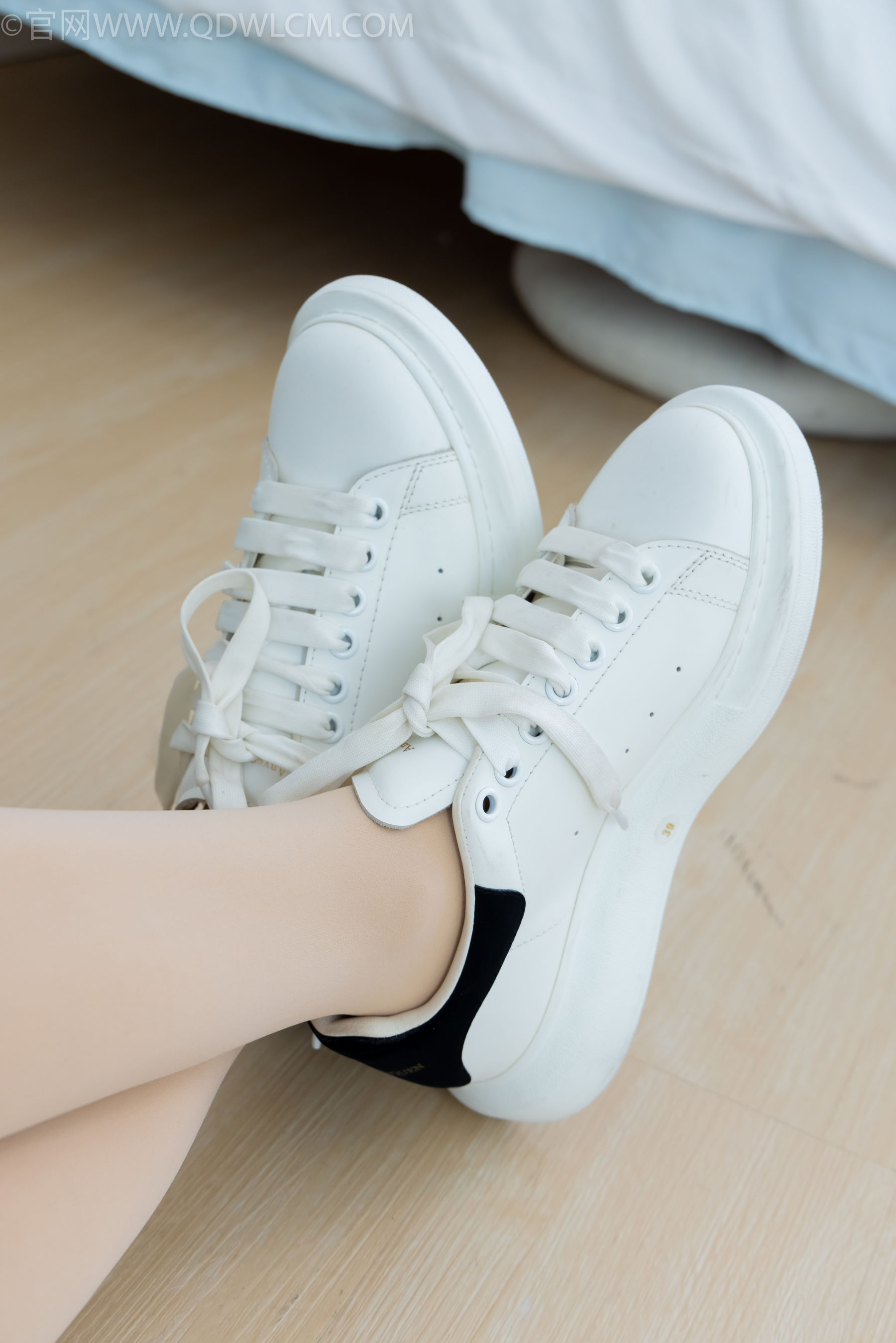 物恋传媒 No.2160 菜菜 -秋意阑珊/(187P)